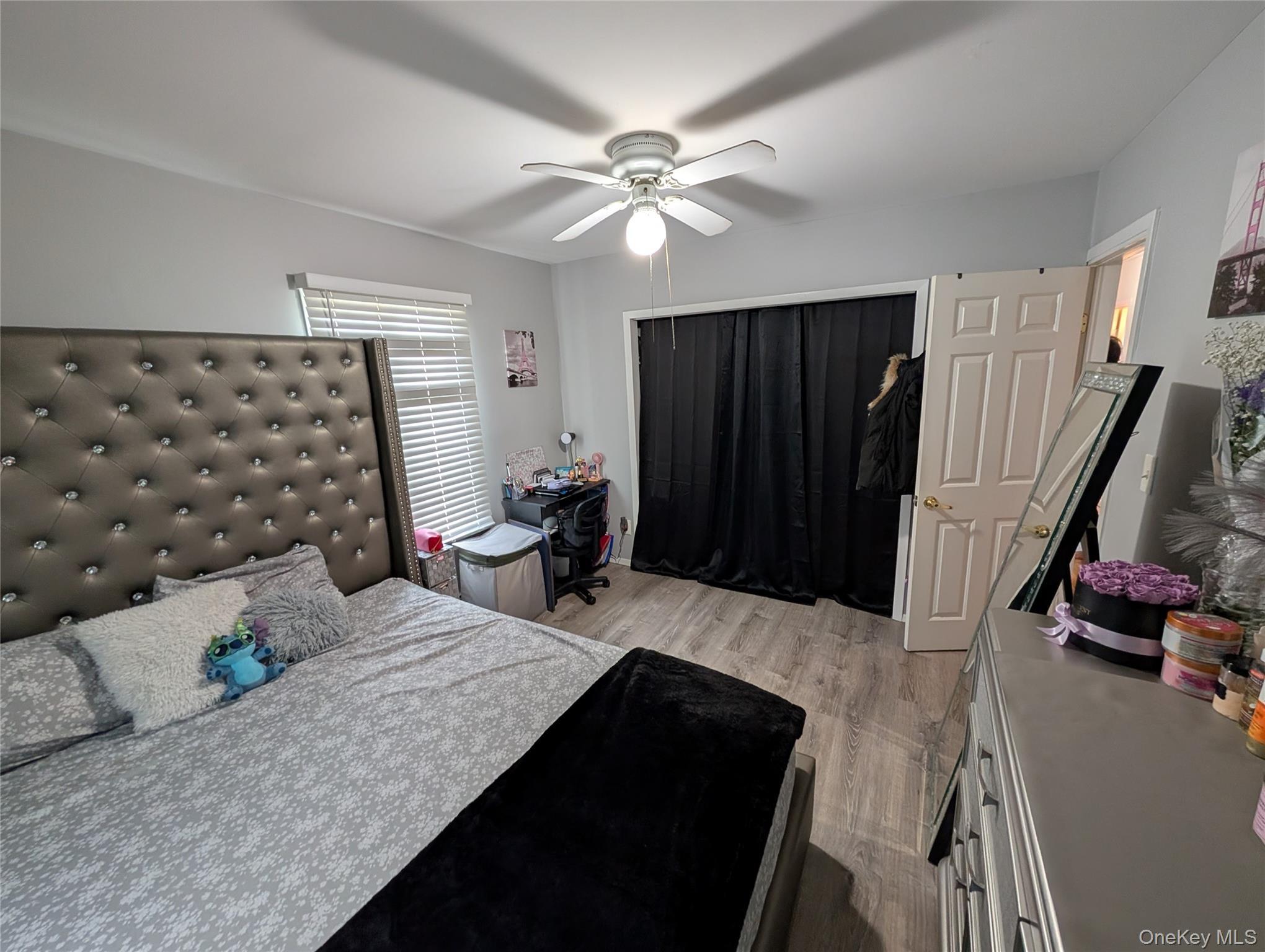 Single Family Lafayette Suffolk County, NY 11967, MLS-961755-11