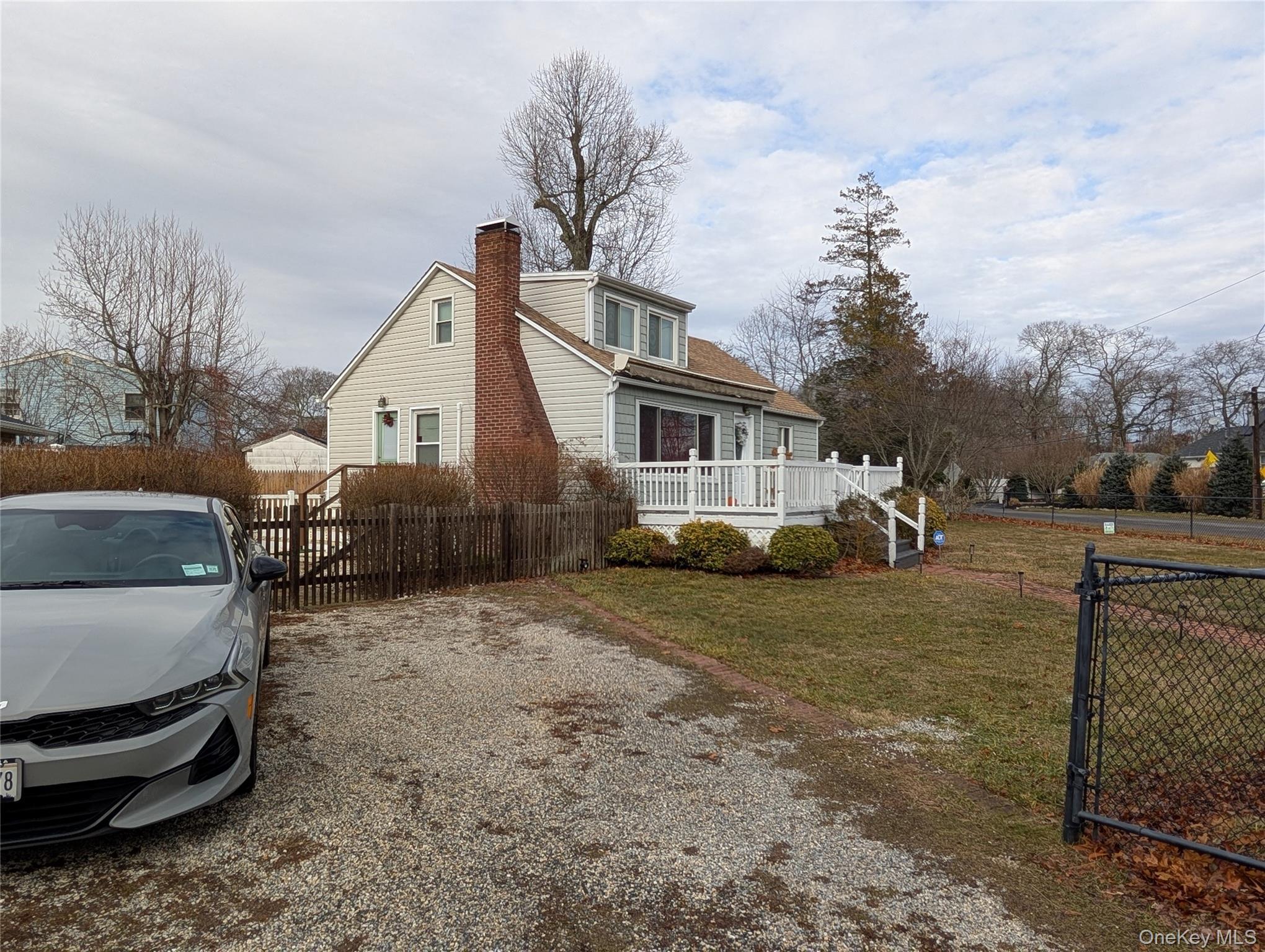 Single Family Lafayette Suffolk County, NY 11967, MLS-961755-3