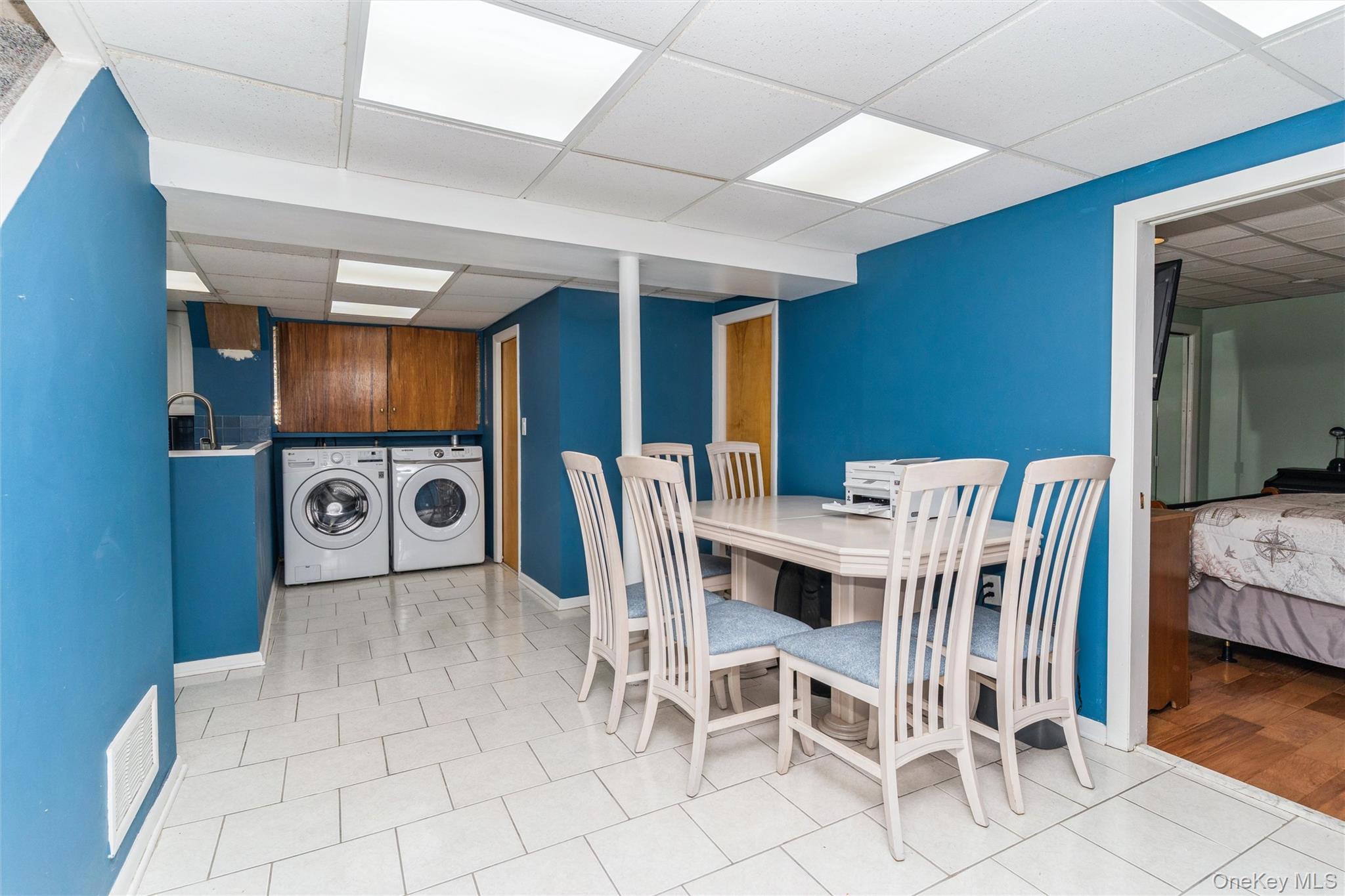 Single Family 117th  Queens, NY 11420, MLS-961787-20