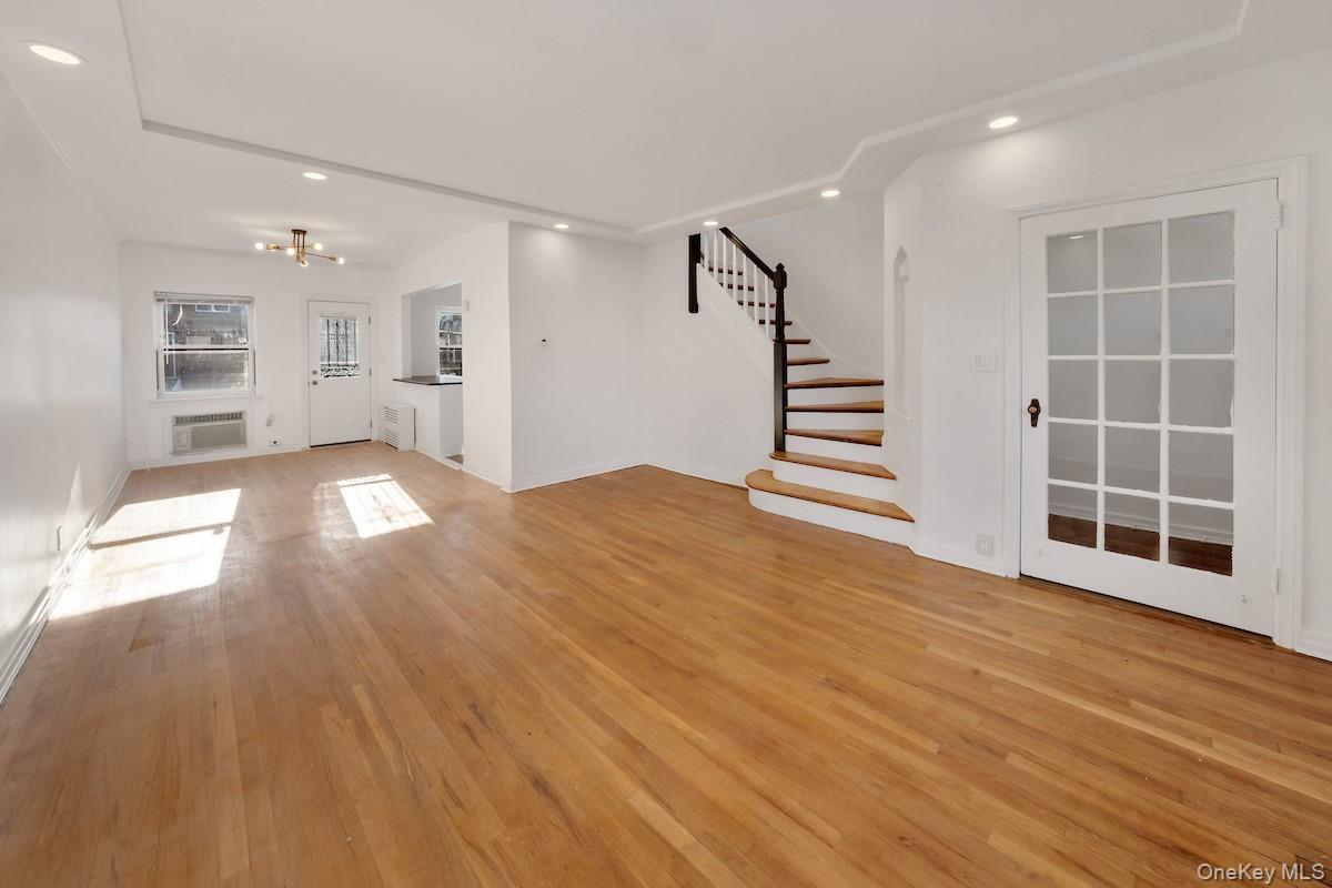 Single Family Eliot  Queens, NY 11379, MLS-961802-3