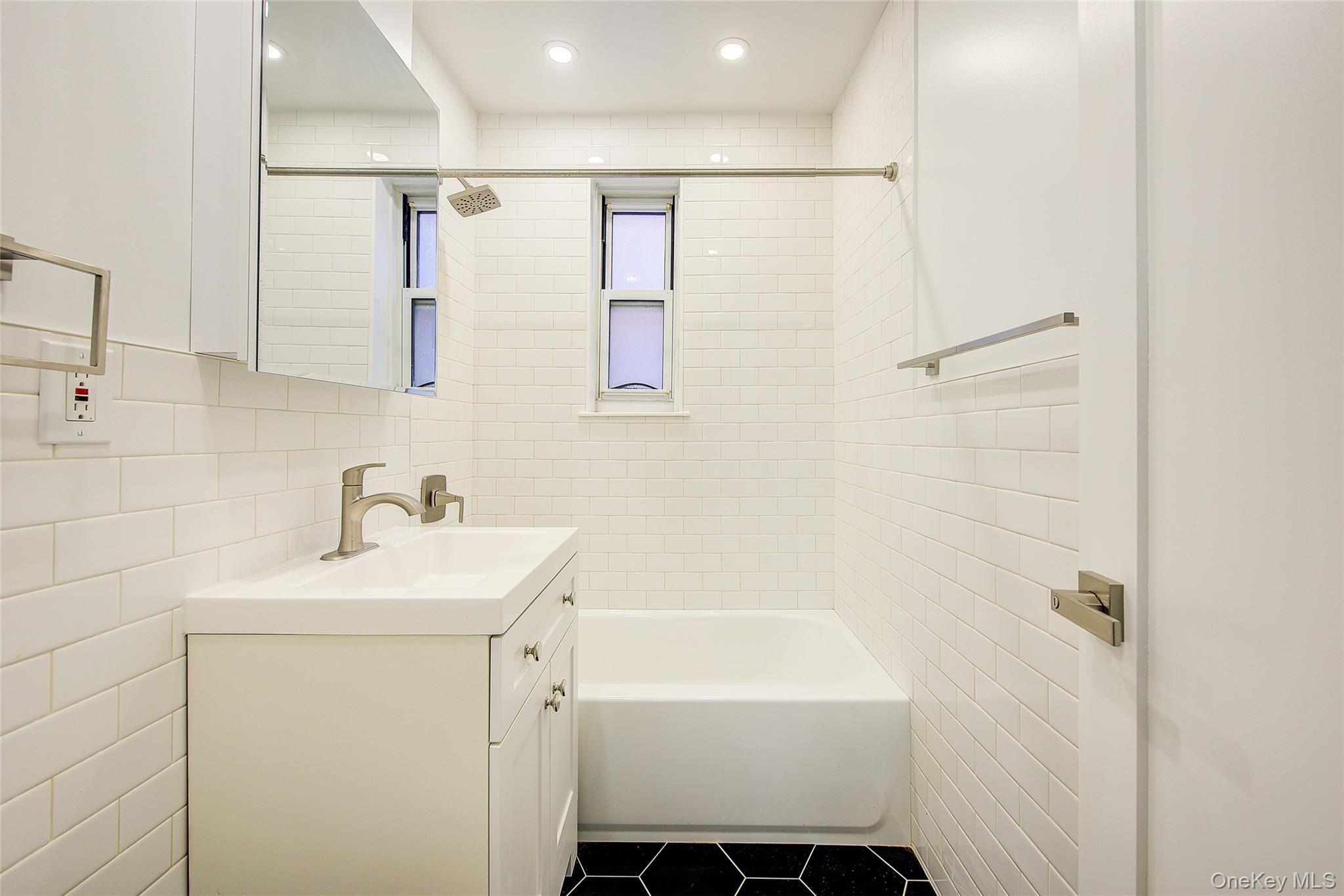 Coop 75 Queens, NY 11372, MLS-961814-11