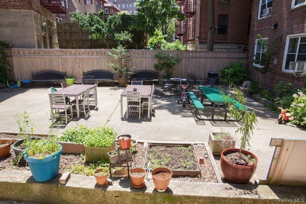 Coop 75 Queens, NY 11372, MLS-961814-27