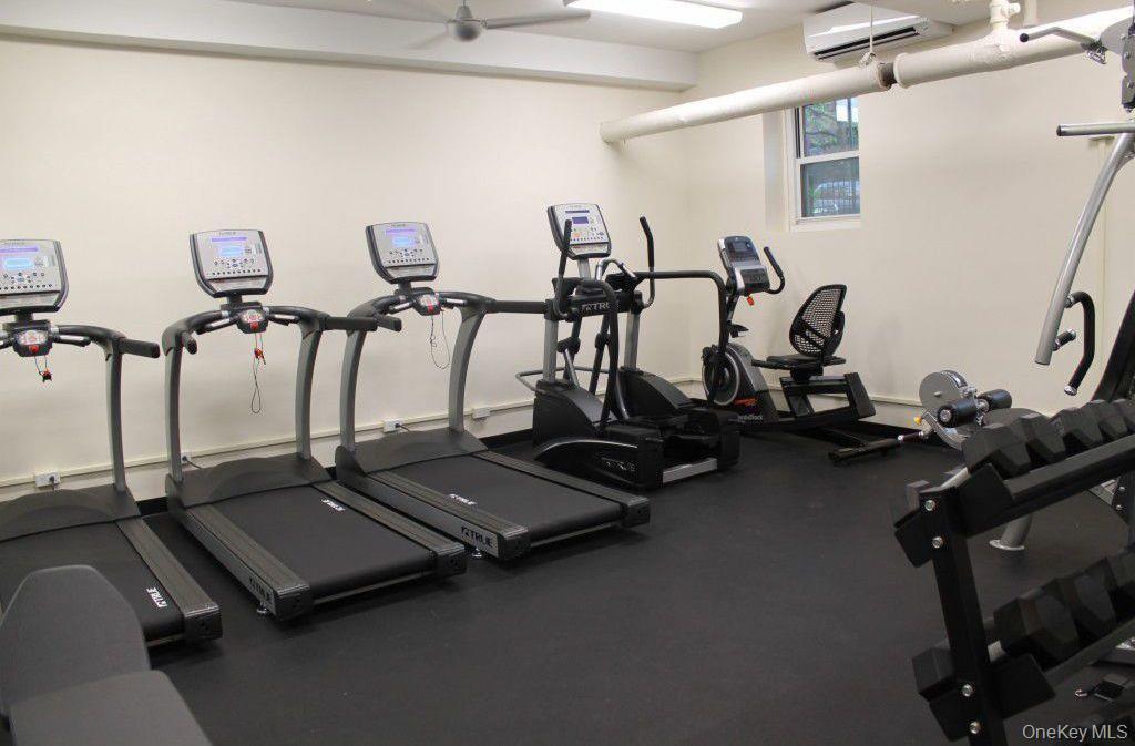 Coop 75 Queens, NY 11372, MLS-961814-28