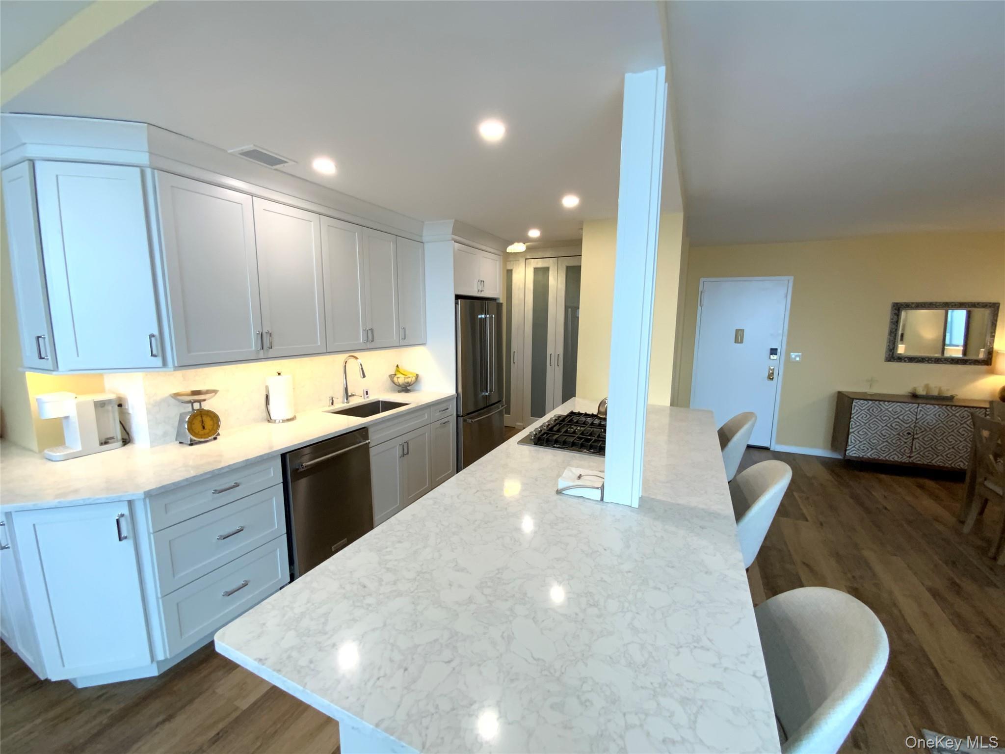 Coop Grand Central Queens, NY 11005, MLS-961821-12