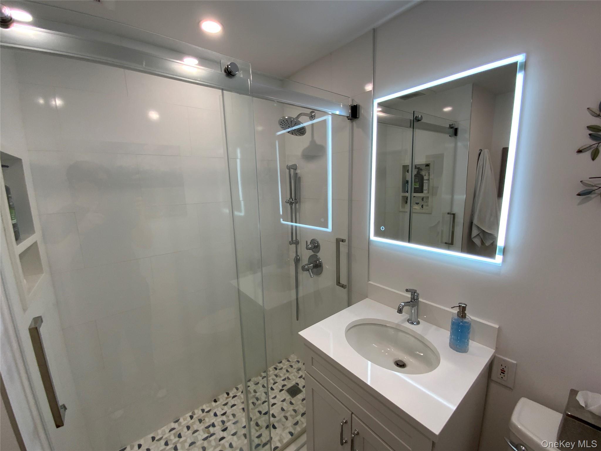 Coop Grand Central Queens, NY 11005, MLS-961821-25