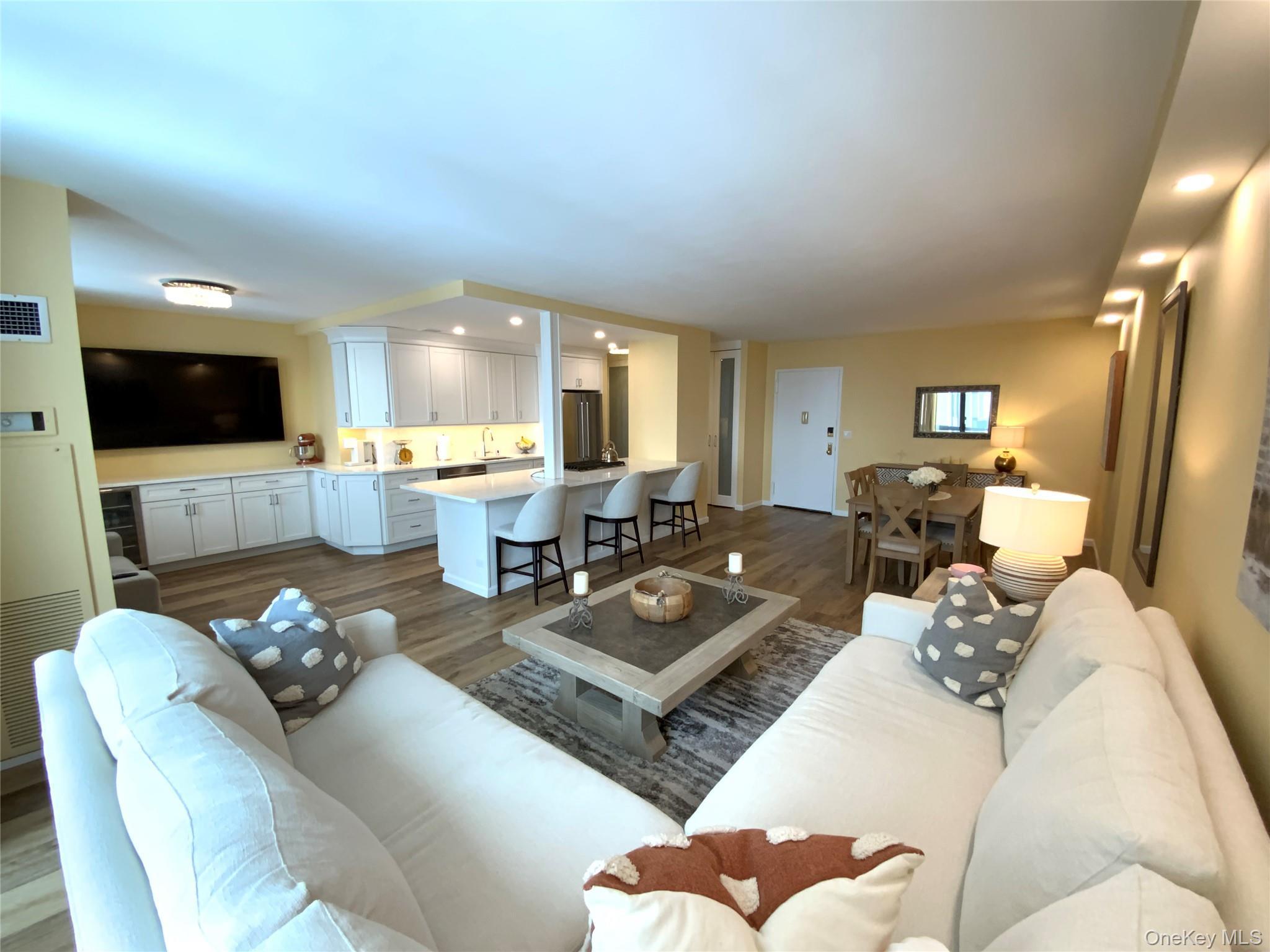 Coop Grand Central Queens, NY 11005, MLS-961821-3