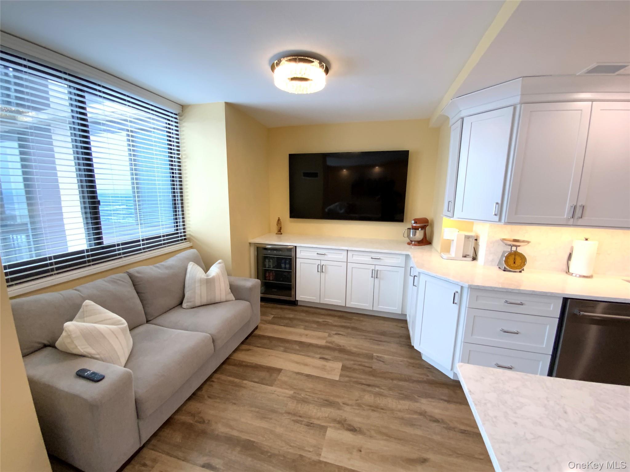 Coop Grand Central Queens, NY 11005, MLS-961821-7