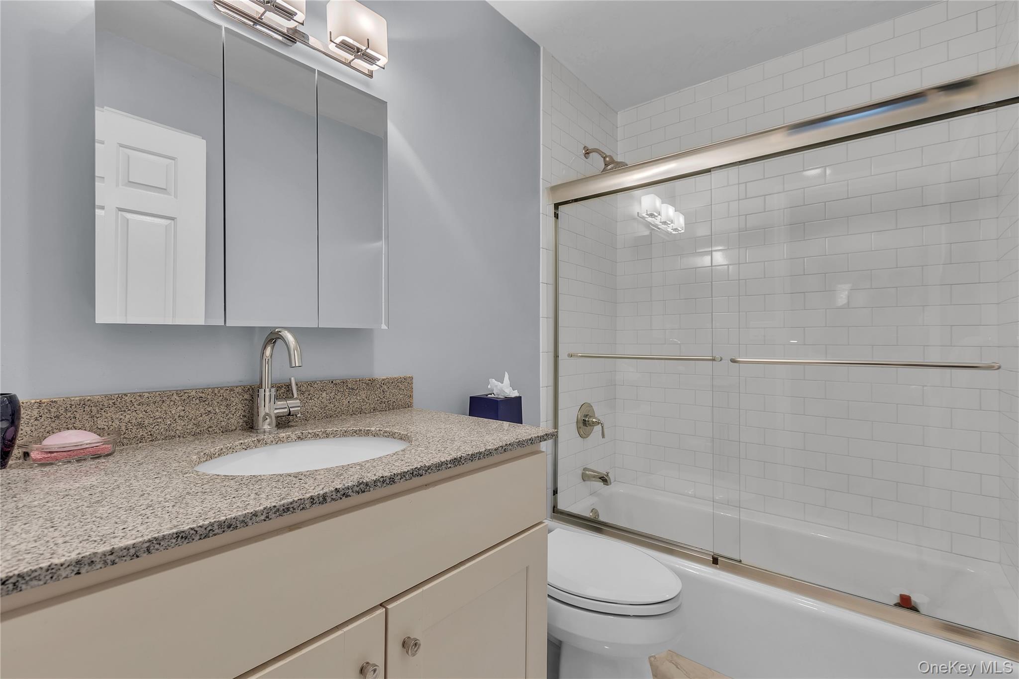 Condo Beechwood  Westchester County, NY 10598, MLS-961827-35