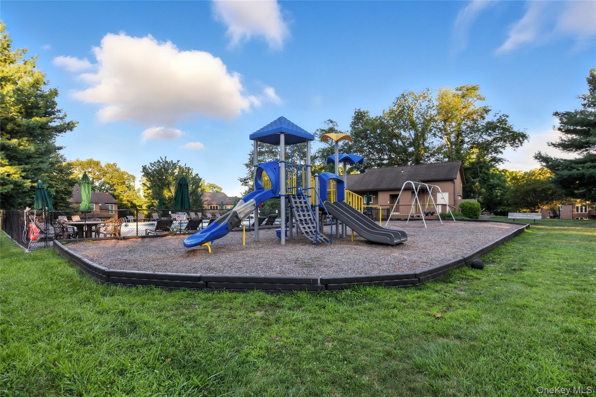 Condo Beechwood  Westchester County, NY 10598, MLS-961827-43