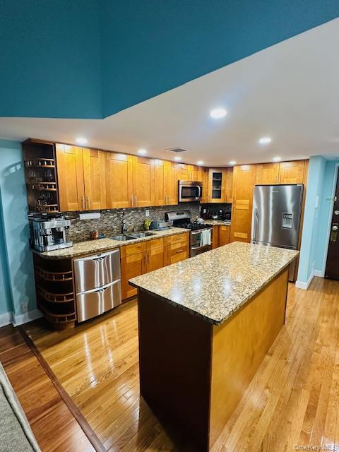 Condo Schofield  Bronx, NY 10464, MLS-961839-12