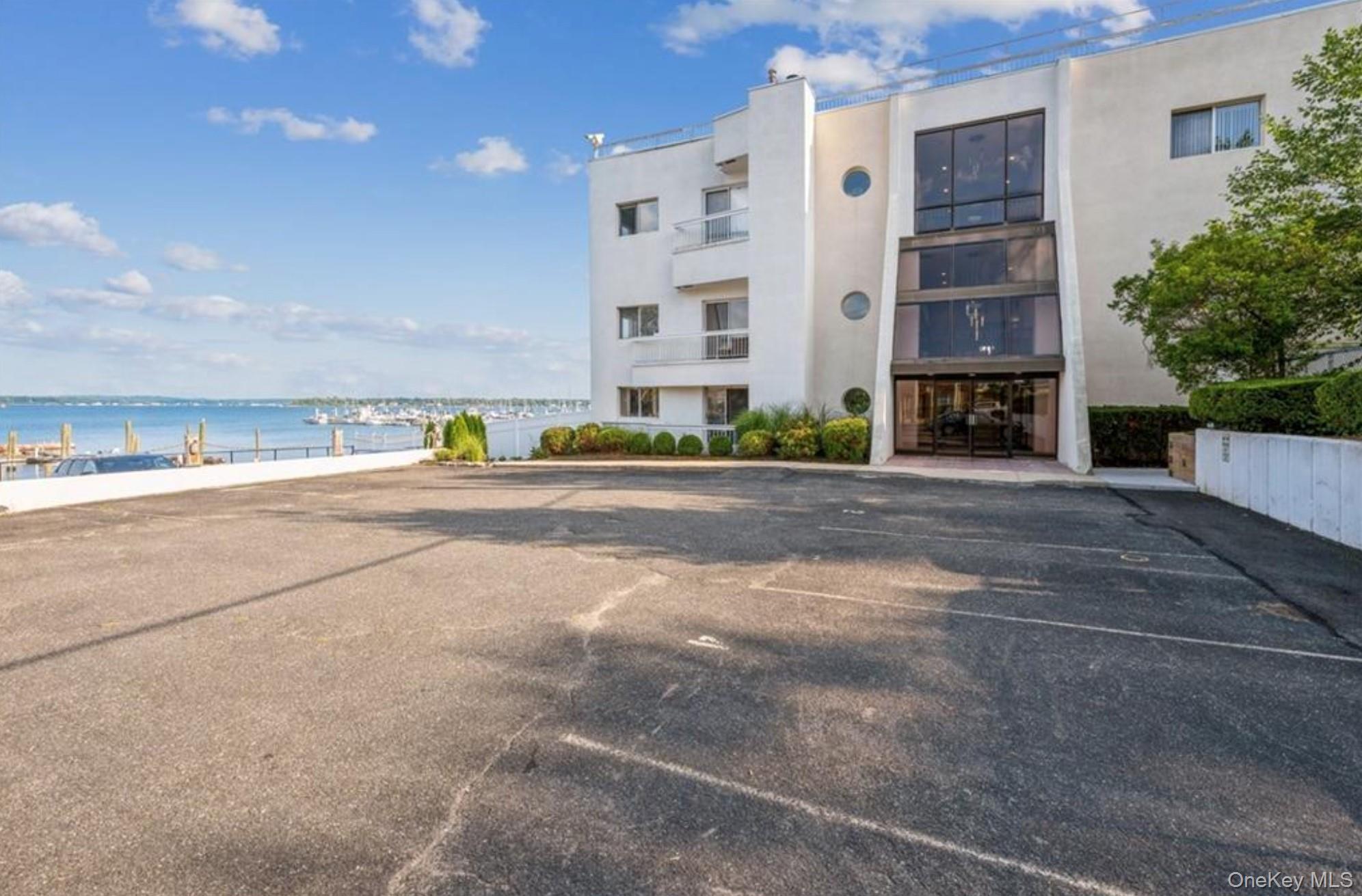 Condo Schofield  Bronx, NY 10464, MLS-961839-2