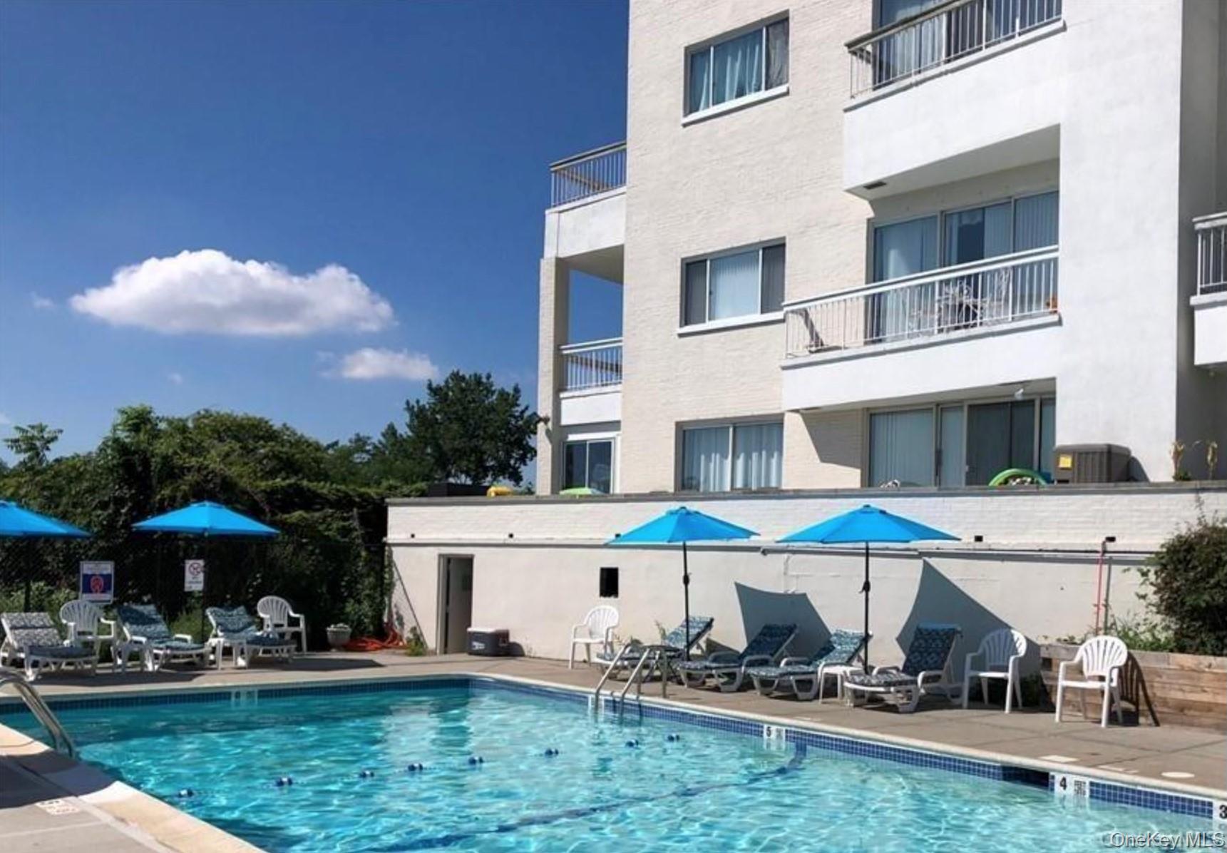 Condo Schofield  Bronx, NY 10464, MLS-961839-24