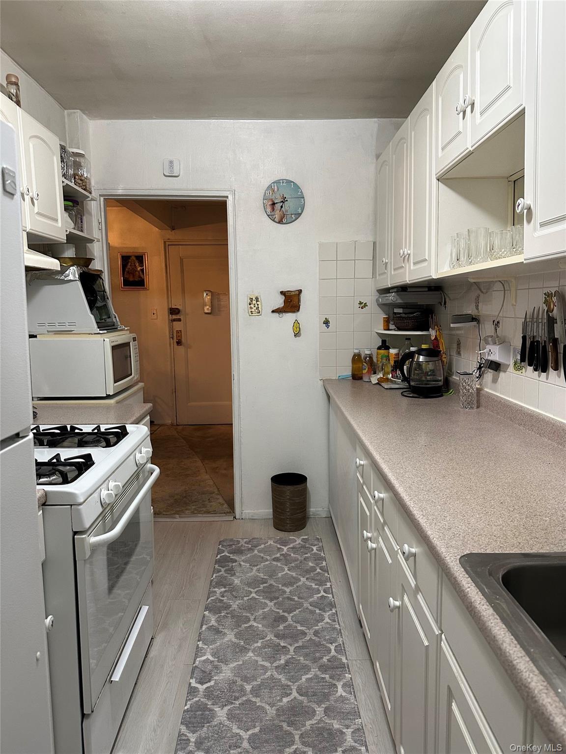 Coop 204th  Queens, NY 11423, MLS-961842-7