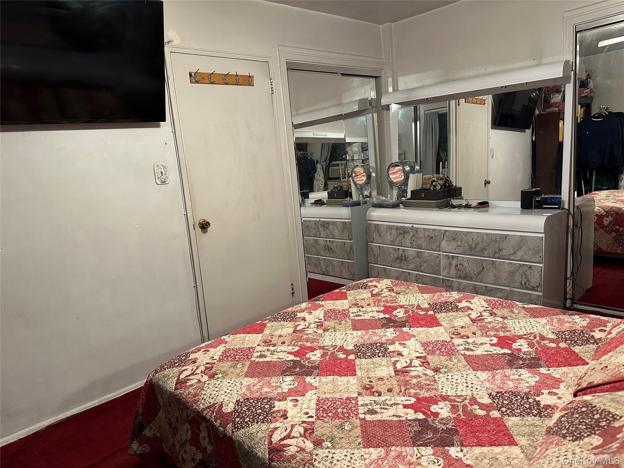 Coop 204th  Queens, NY 11423, MLS-961842-9