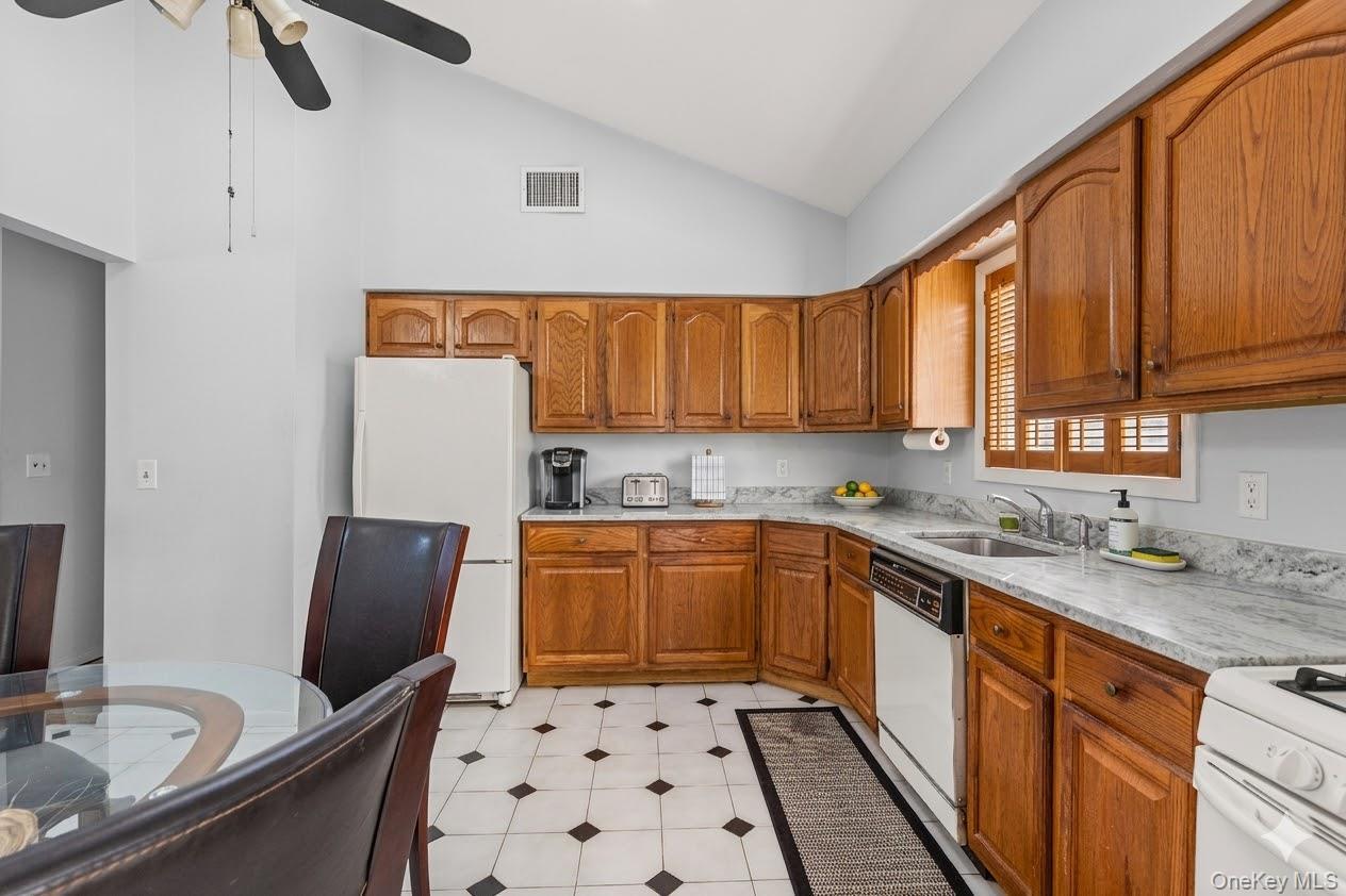 Single Family Canal  Suffolk County, NY 11757, MLS-961845-7