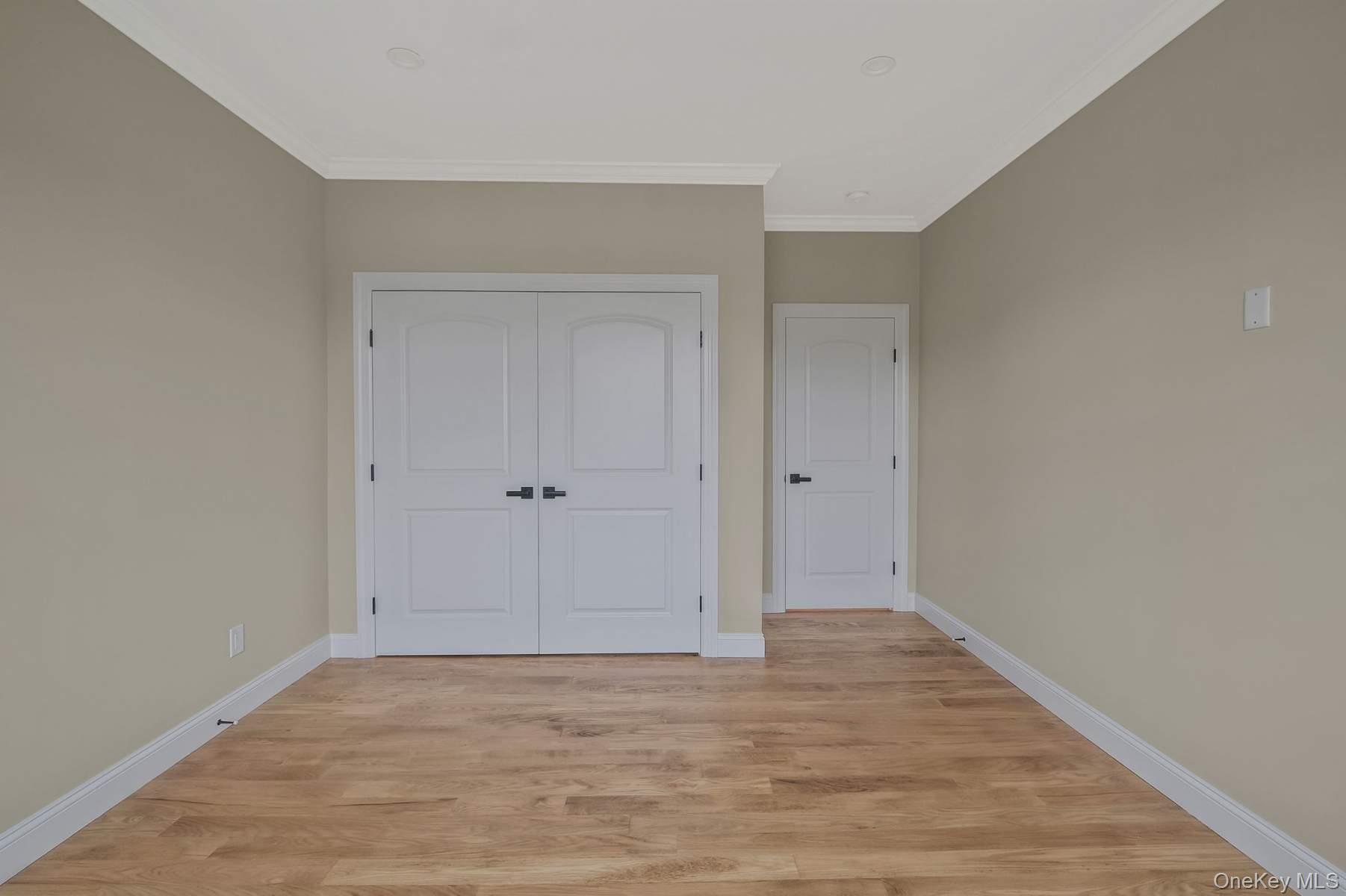 Single Family Pond Path Suffolk County, NY 11733, MLS-961862-24