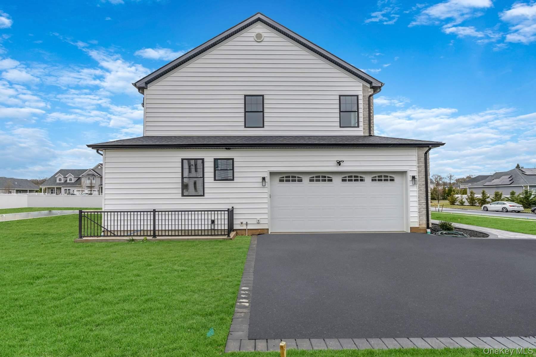 Single Family Pond Path Suffolk County, NY 11733, MLS-961862-37
