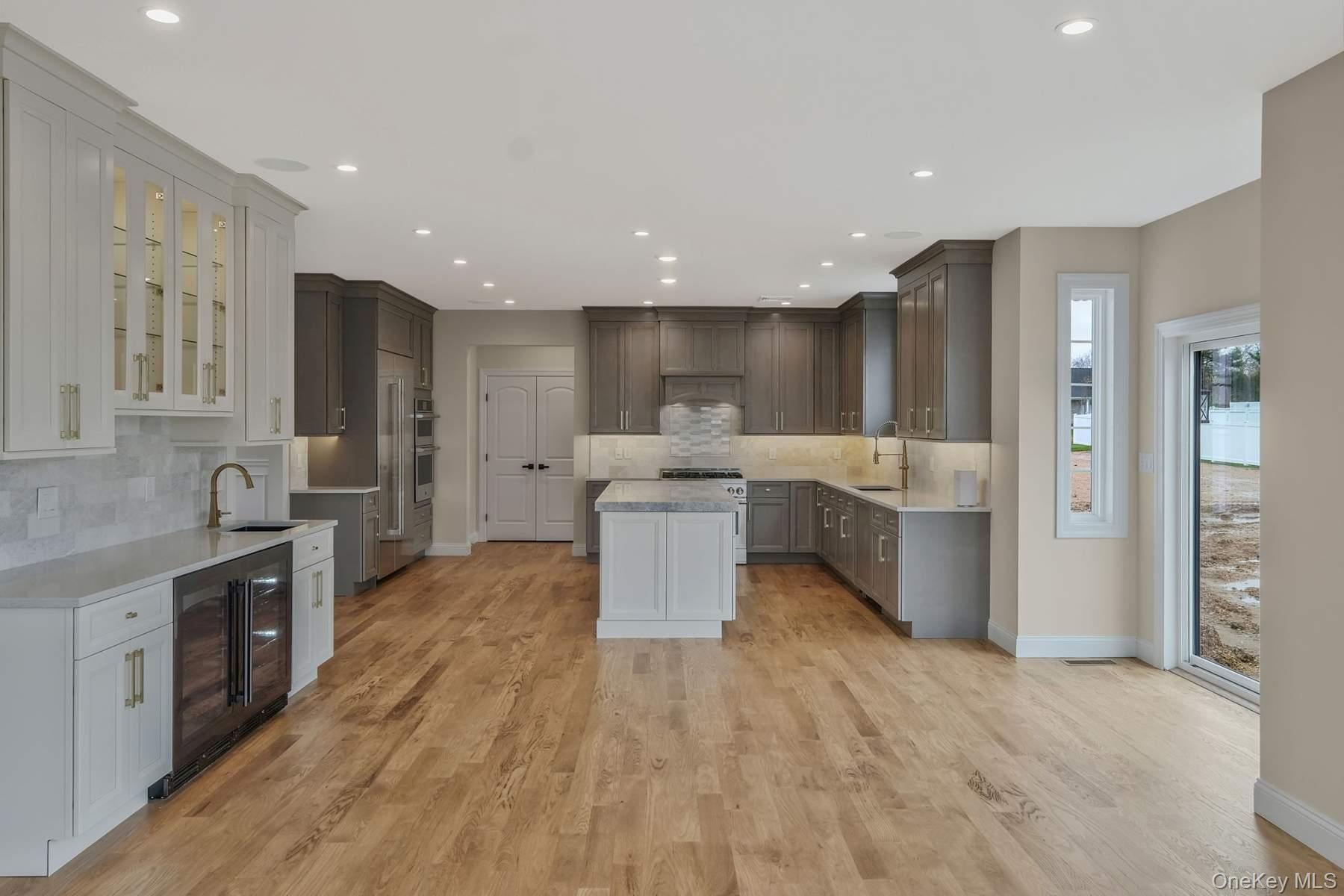 Single Family Pond Path Suffolk County, NY 11733, MLS-961862-7