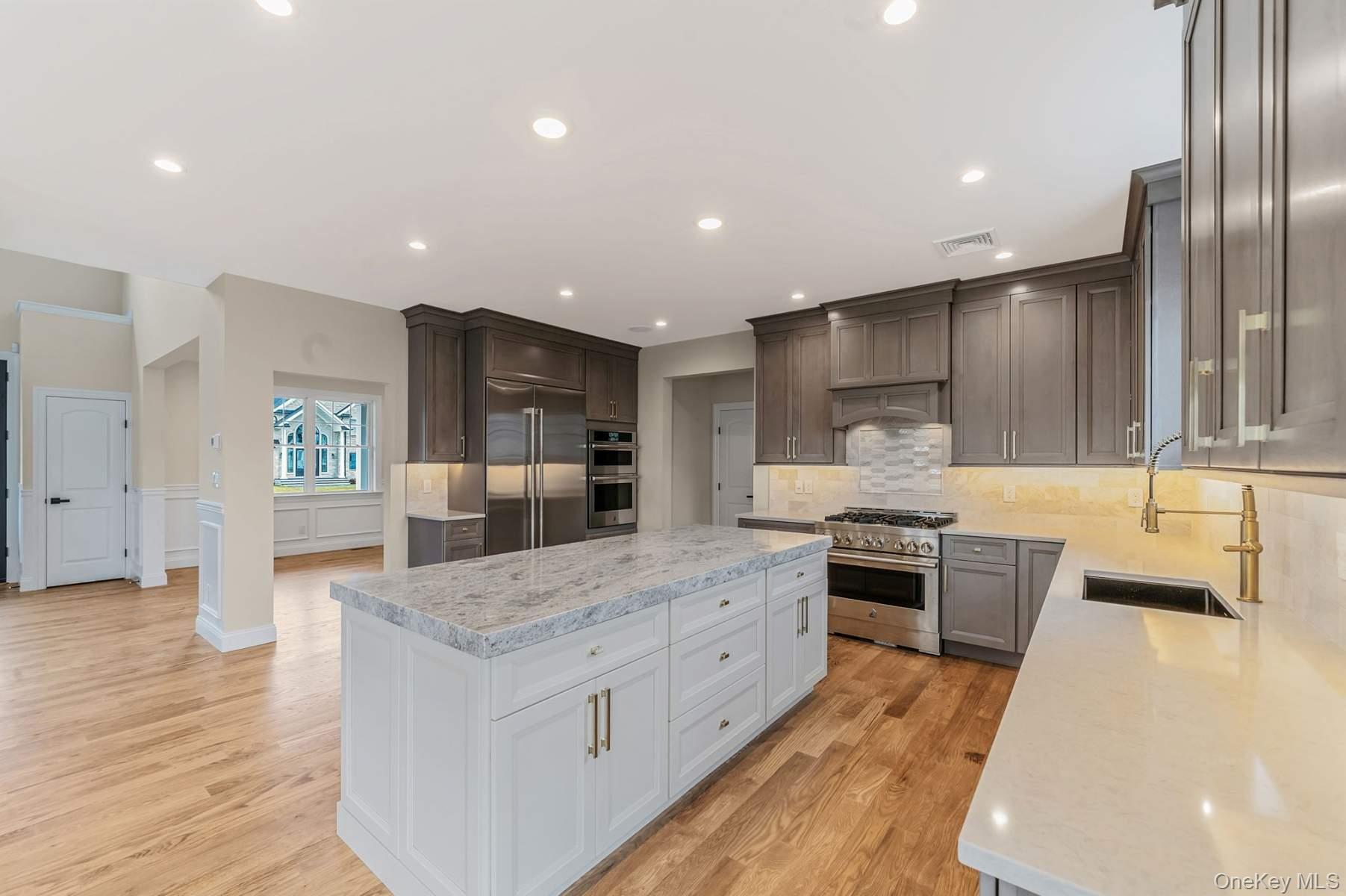 Single Family Pond Path Suffolk County, NY 11733, MLS-961862-9