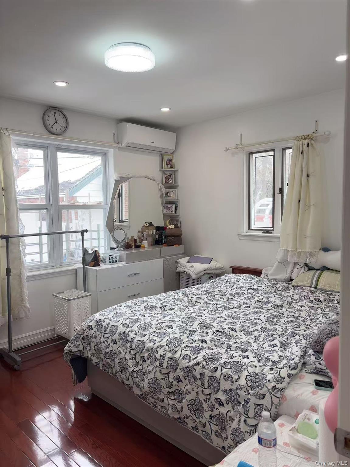 Single Family 193rd  Queens, NY 11366, MLS-961893-16