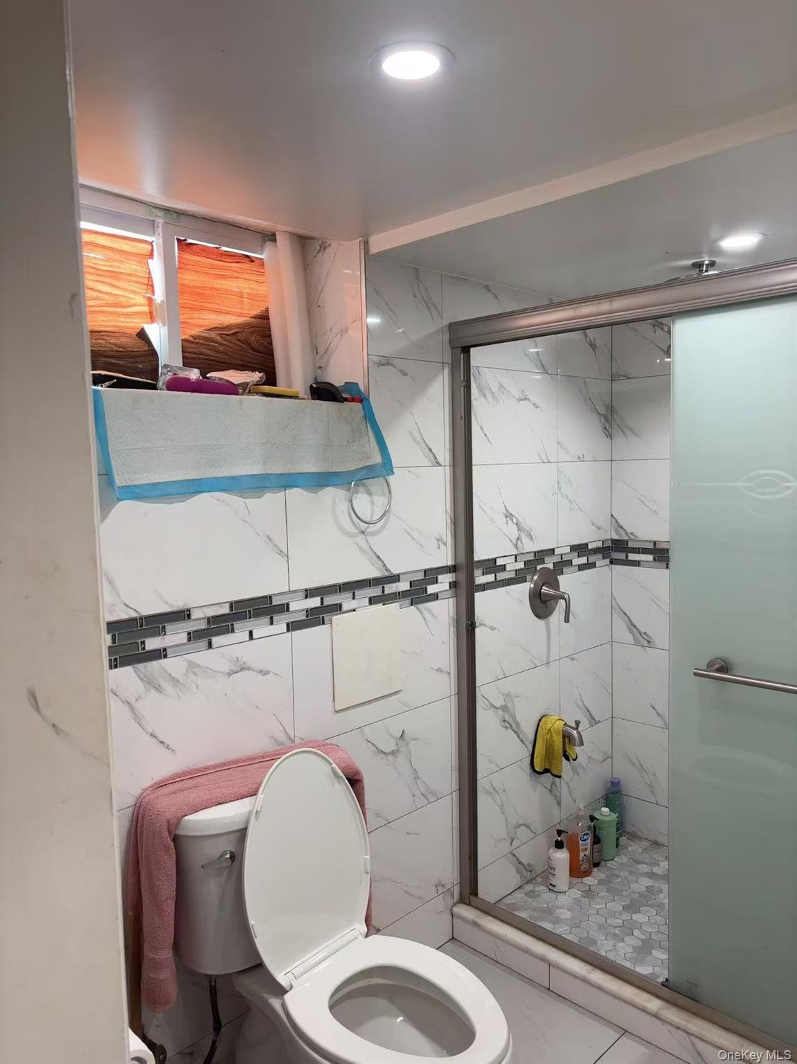 Single Family 193rd  Queens, NY 11366, MLS-961893-22