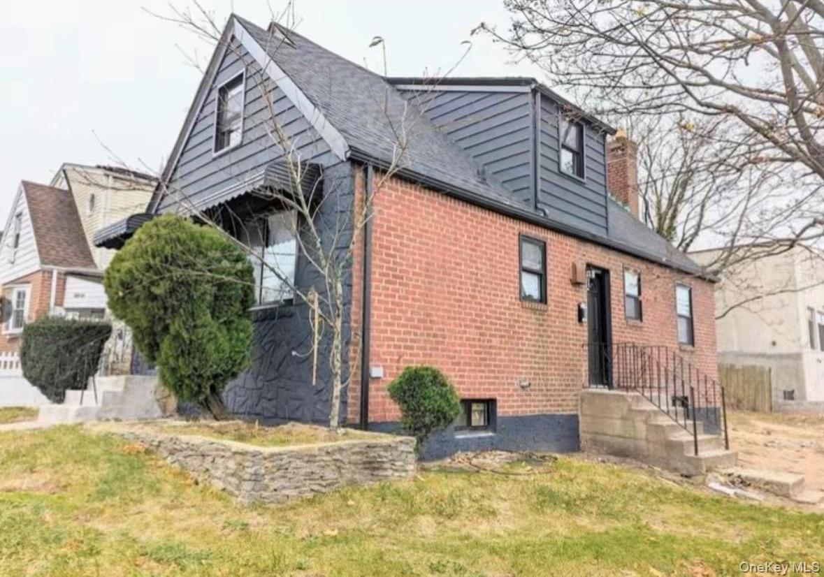 Single Family Springfield  Queens, NY 11413, MLS-961916-2