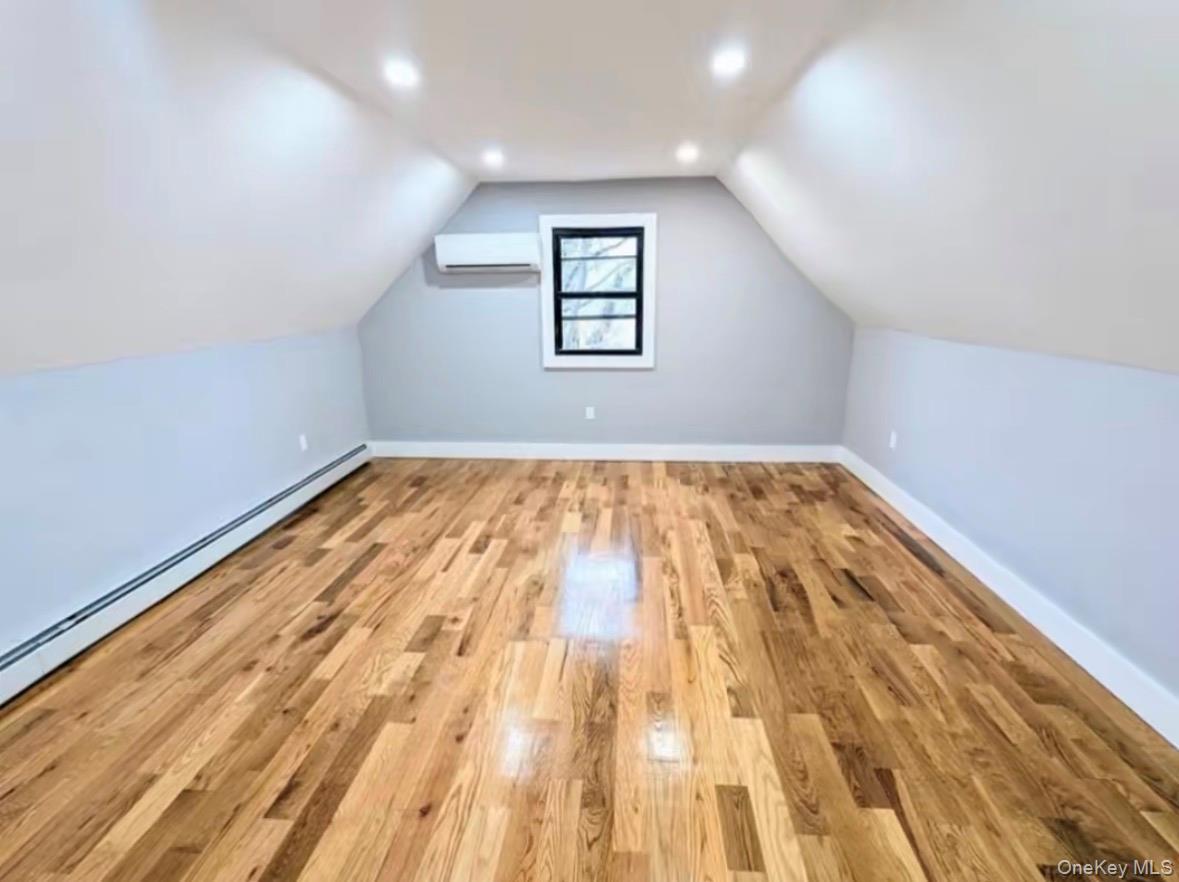 Single Family Springfield  Queens, NY 11413, MLS-961916-9