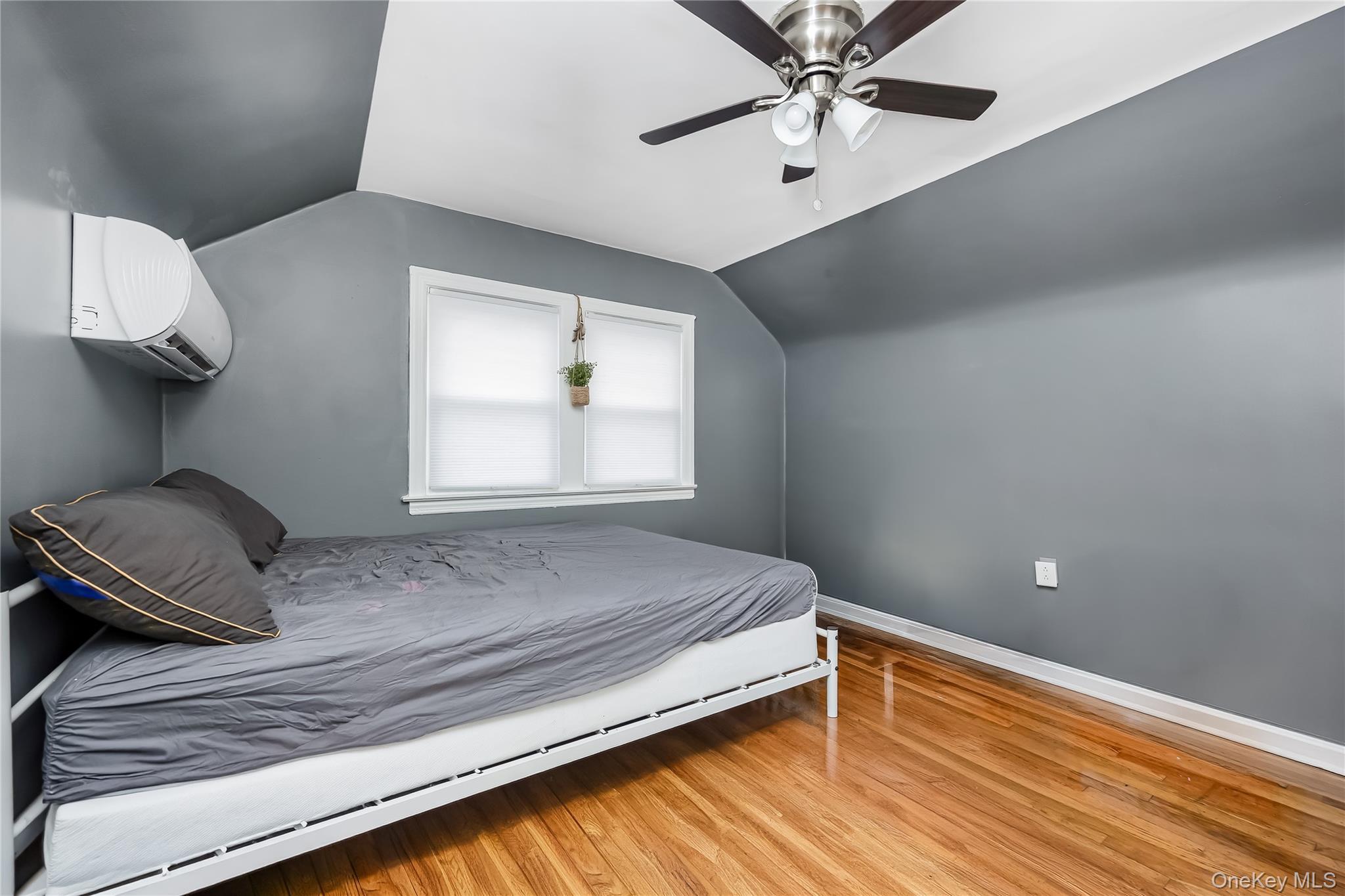 Single Family 222nd  Queens, NY 11411, MLS-961935-7