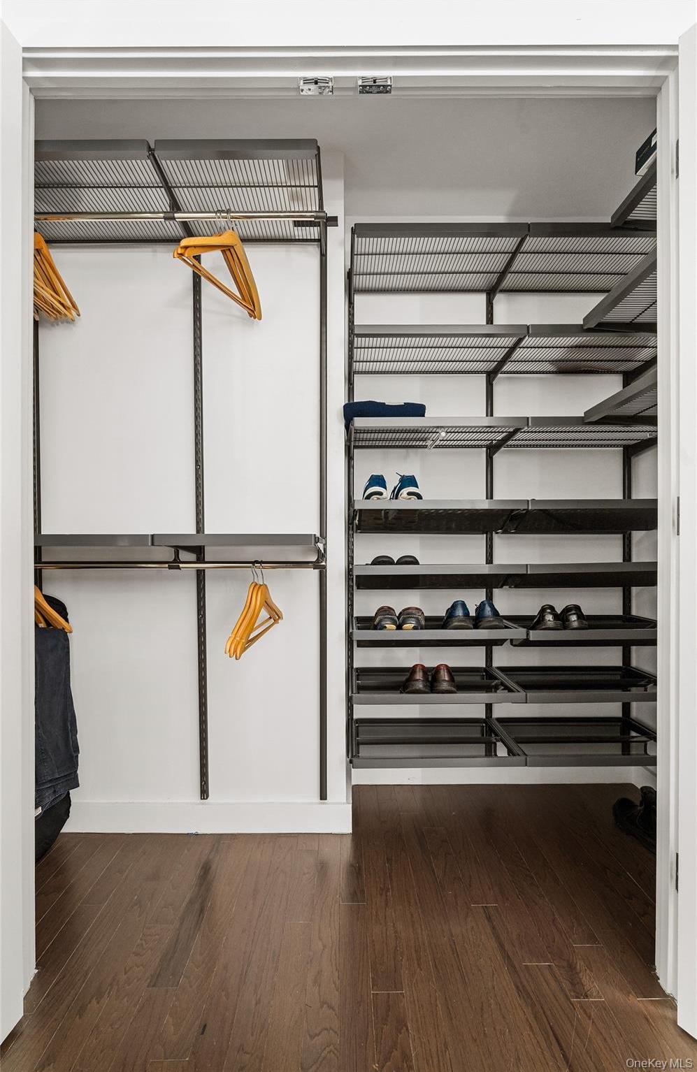 Condo 35th  Queens, NY 11106, MLS-961939-6