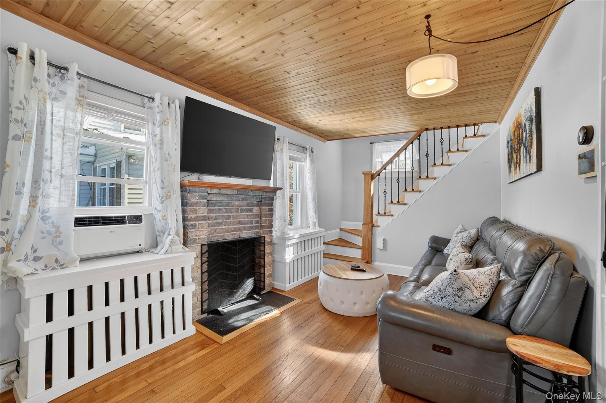 Single Family Walton Westchester County, NY 10606, MLS-961954-7