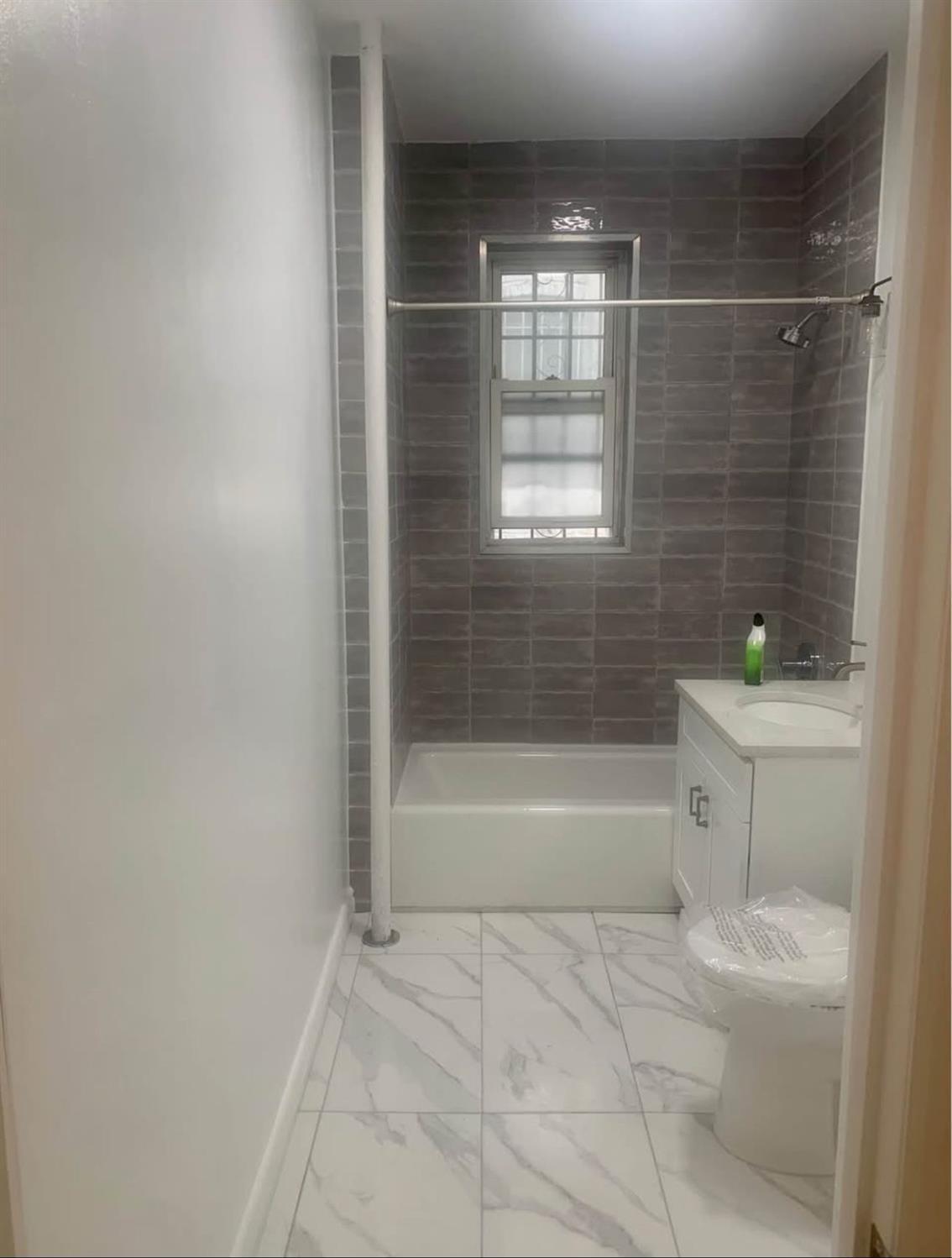 Apartment 93rd  Brooklyn, NY 11226, MLS-961981-9