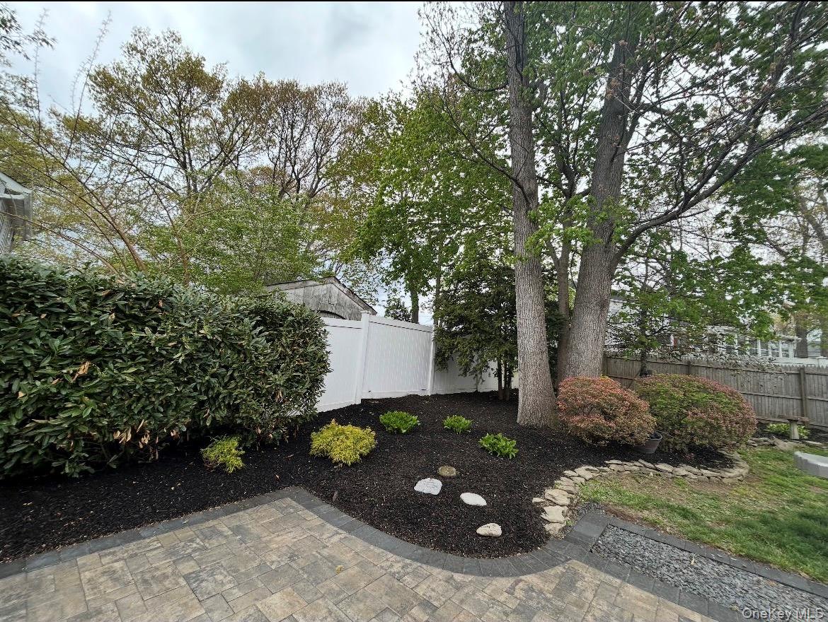 Single Family Norma  Suffolk County, NY 11754, MLS-961999-24