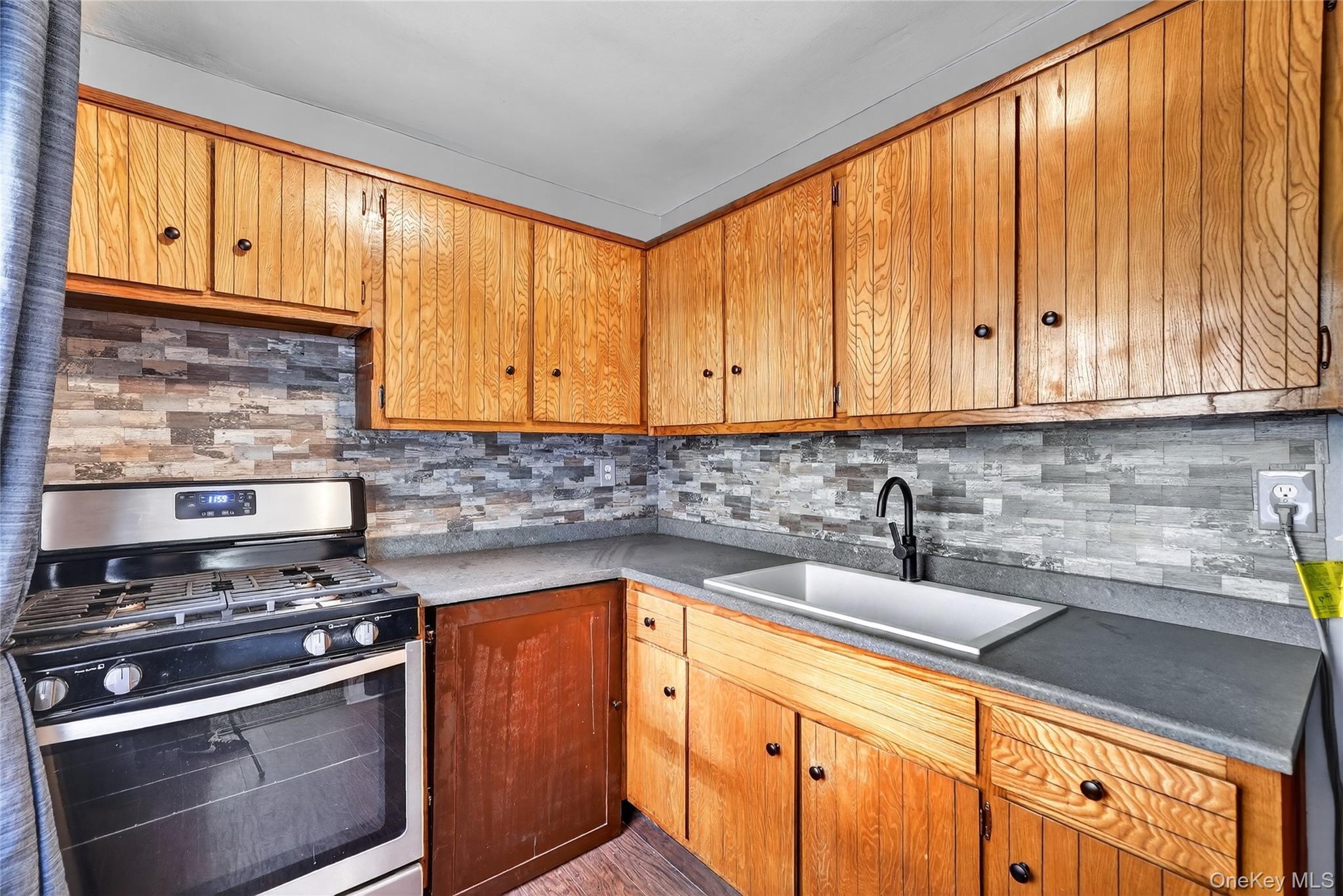 Coop Franklin  Westchester County, NY 10601, MLS-962003-11