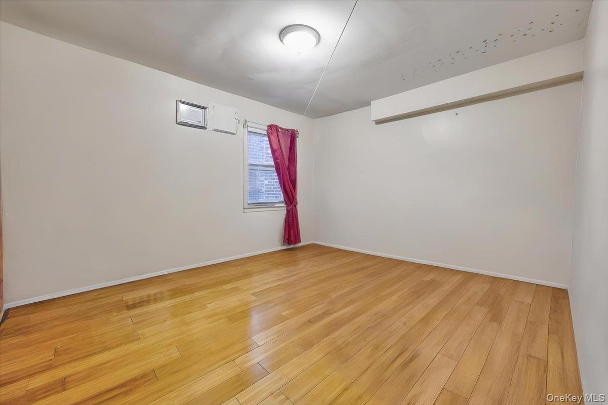 Single Family Haviland  Bronx, NY 10462, MLS-962006-19