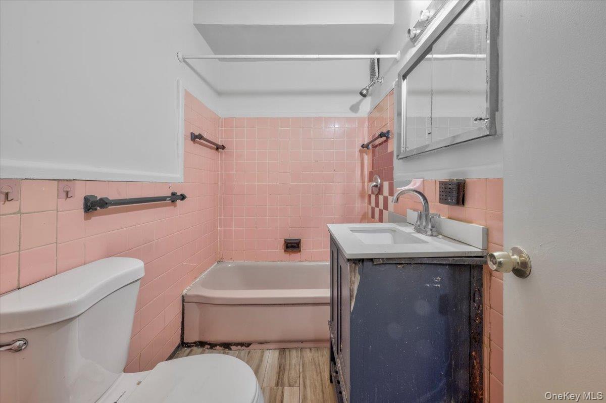 Single Family Haviland  Bronx, NY 10462, MLS-962006-5