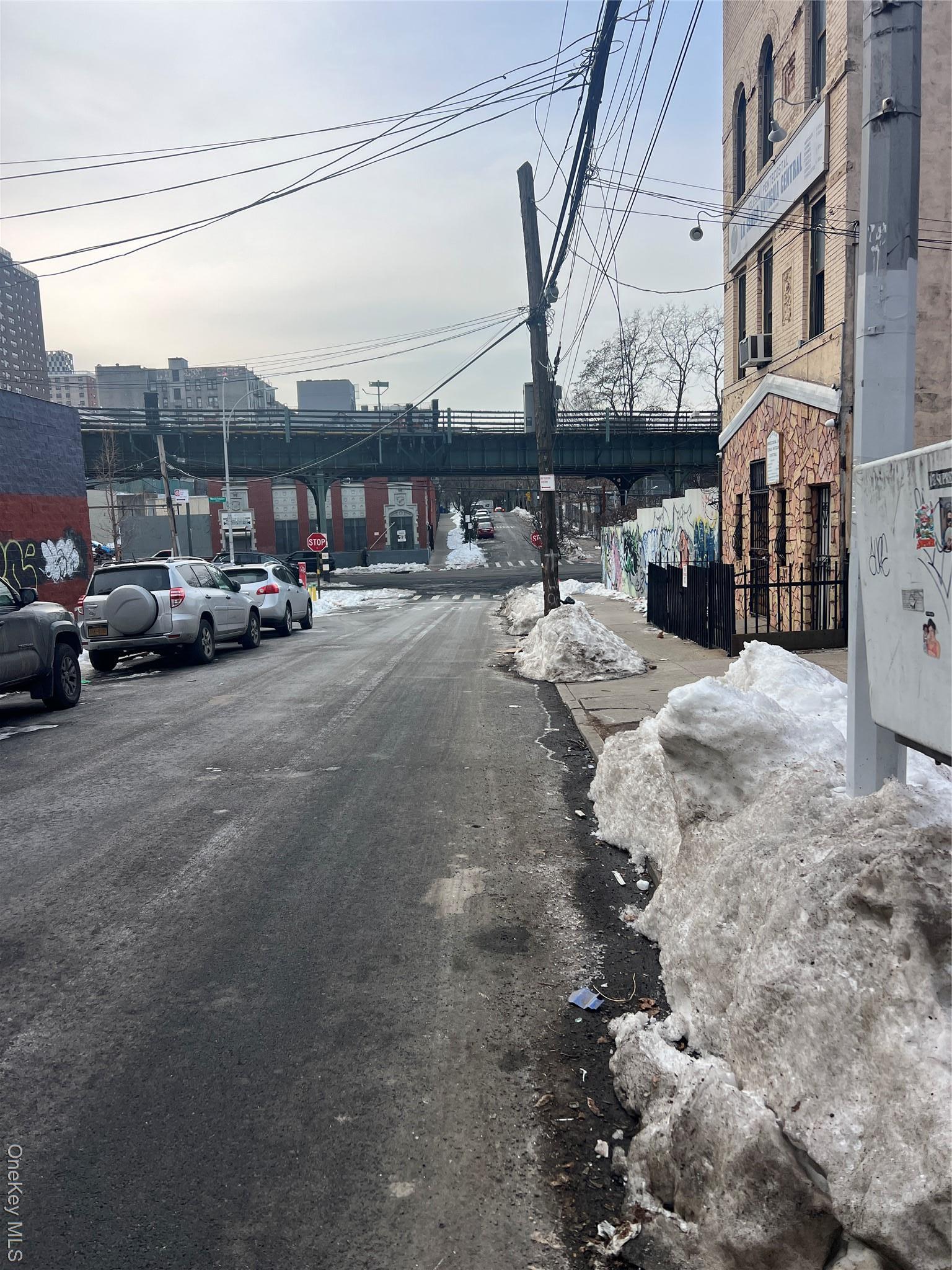 Single Family Eagle Bronx, NY 10455, MLS-962020-13