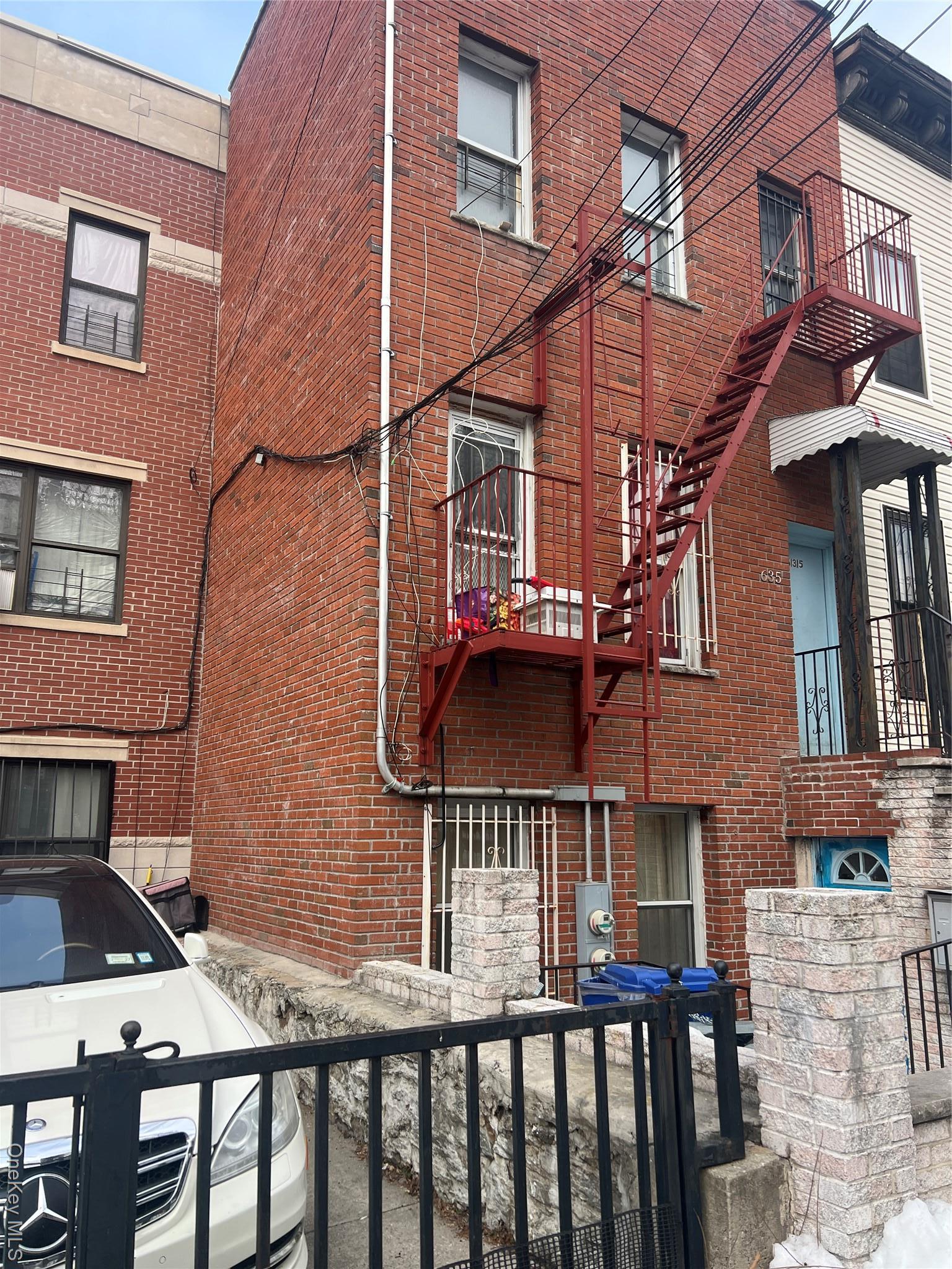 Single Family Eagle Bronx, NY 10455, MLS-962020-2