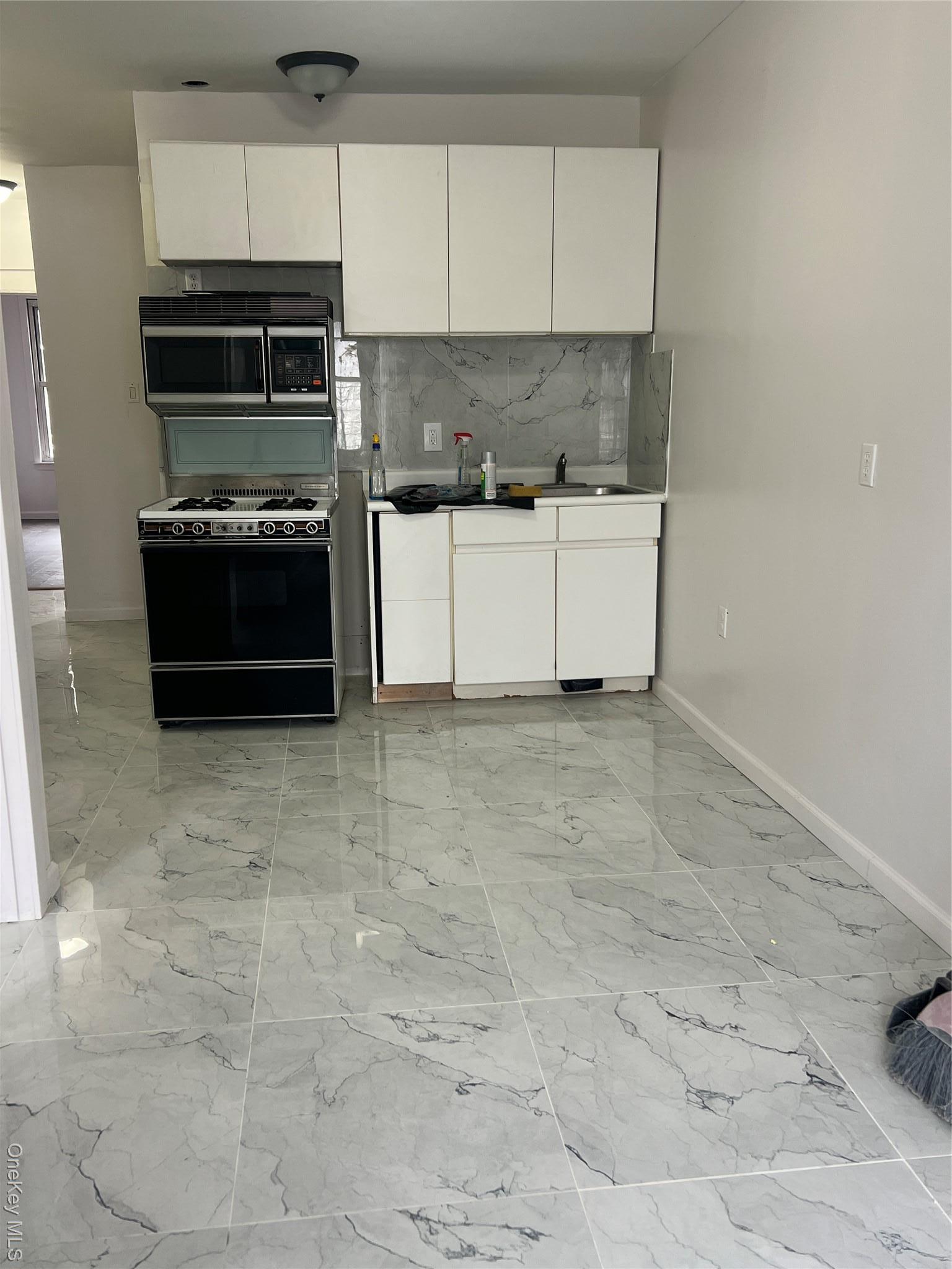 Single Family Eagle Bronx, NY 10455, MLS-962020-6