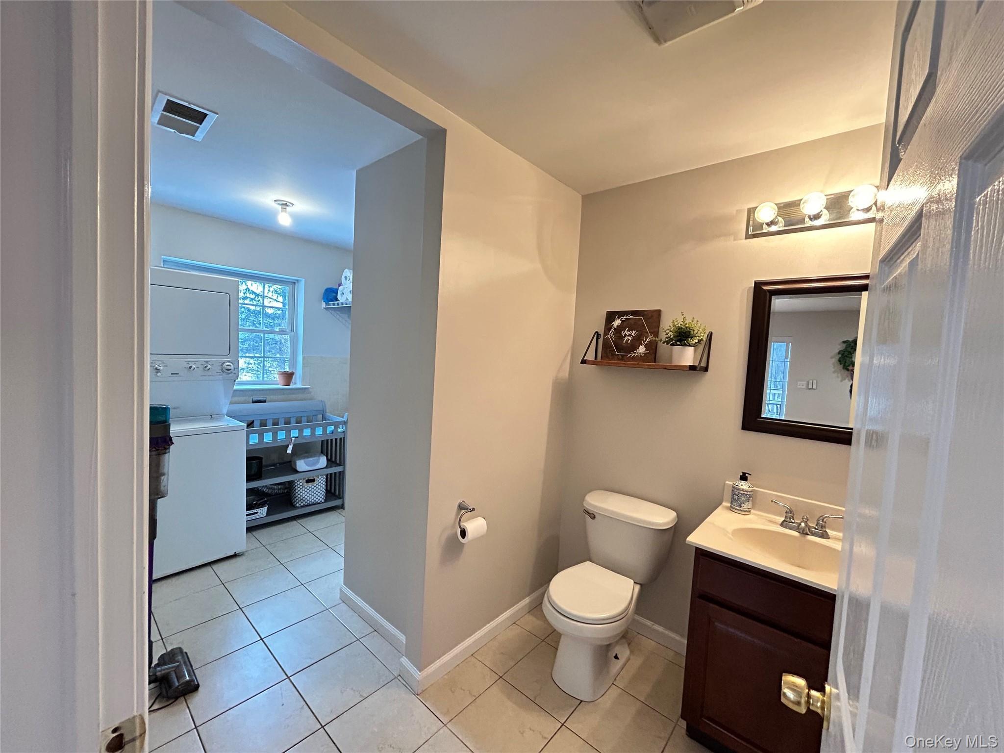 Single Family Daly  Orange County, NY 10940, MLS-962022-11