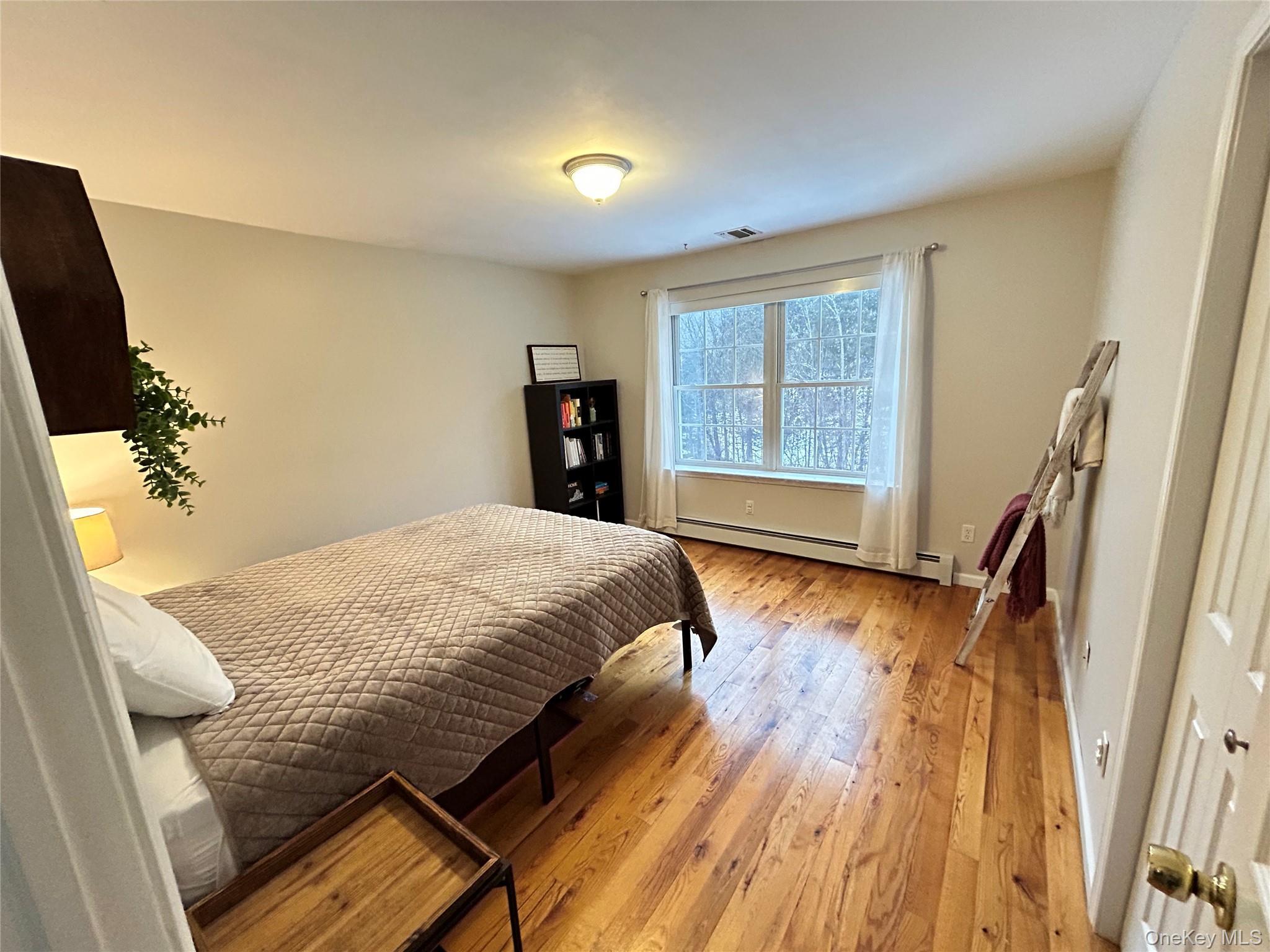 Single Family Daly  Orange County, NY 10940, MLS-962022-16