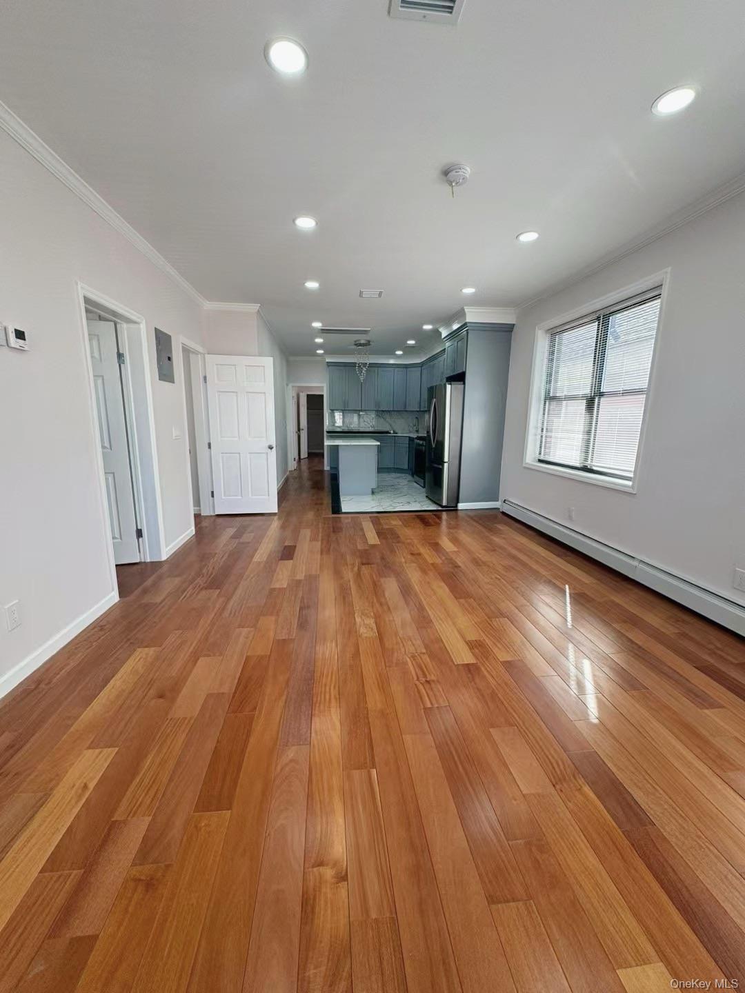 Single Family 17th Queens, NY 11357, MLS-962027-5