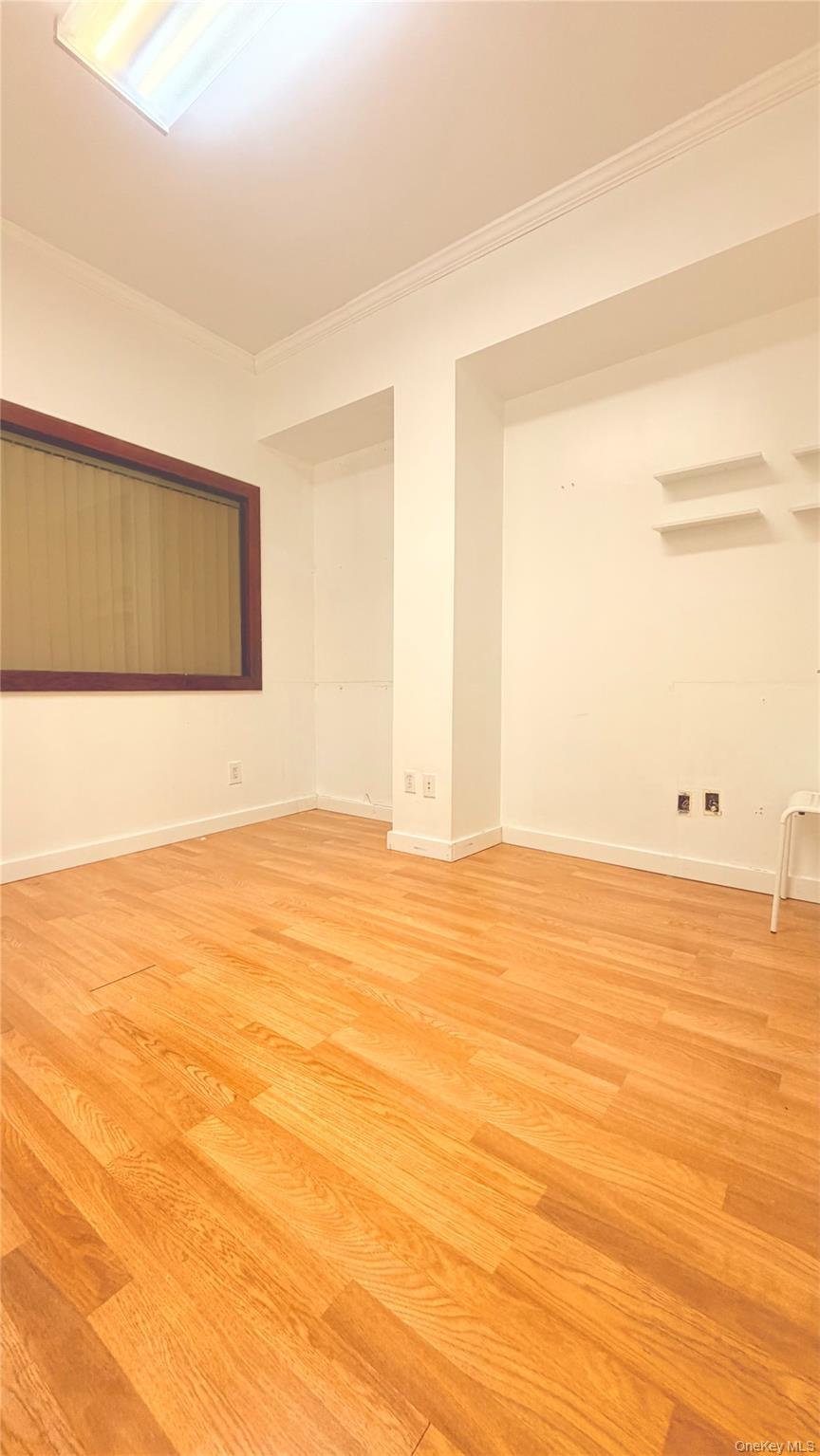 Commercial Lease Main  Queens, NY 11354, MLS-962043-5