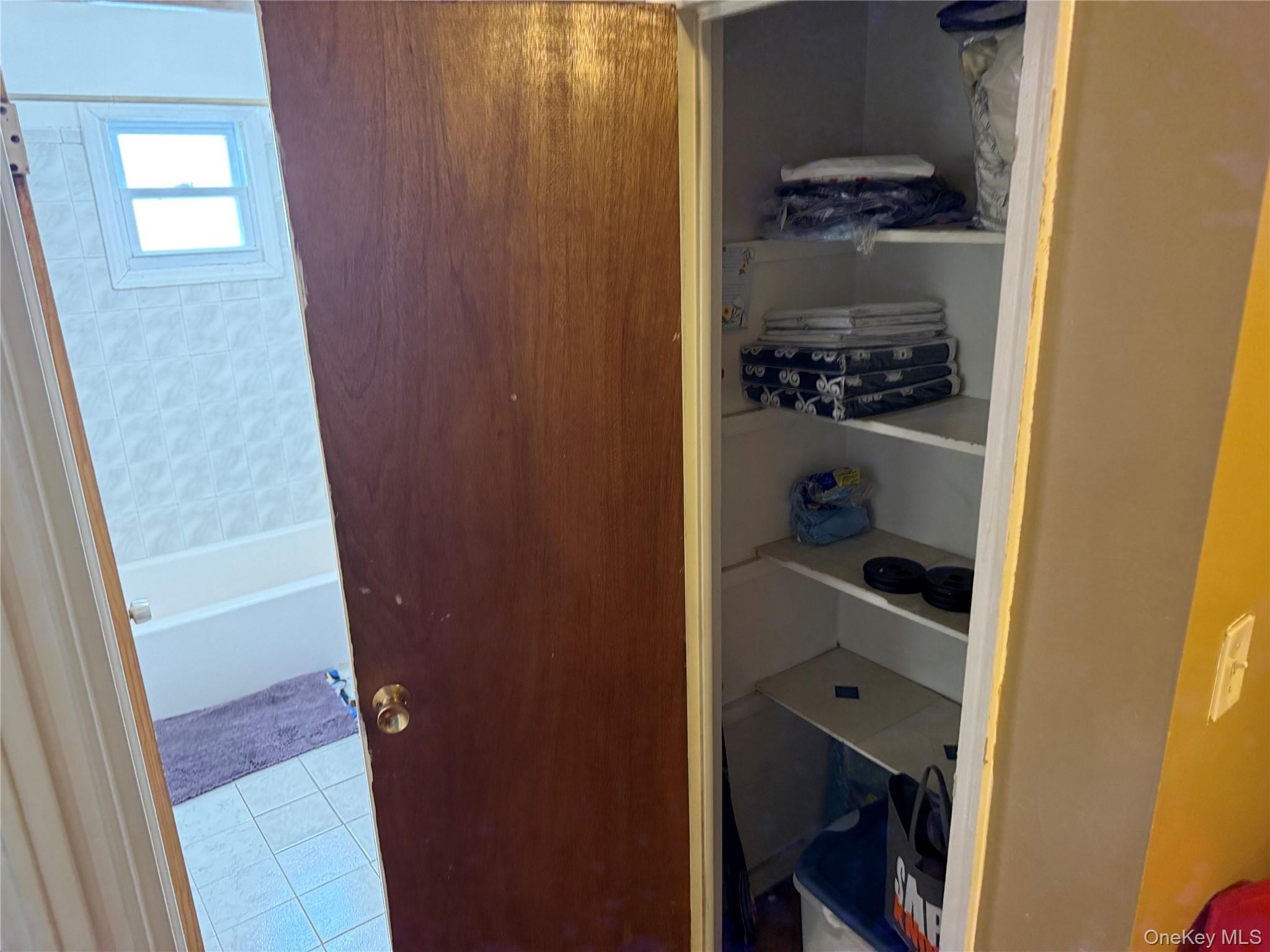 Single Family Brinsmade Bronx, NY 10465, MLS-962072-12