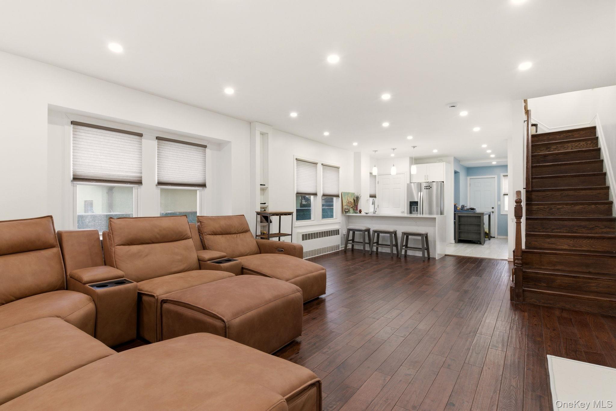 Single Family Hendrickson  Brooklyn, NY 11234, MLS-962079-4