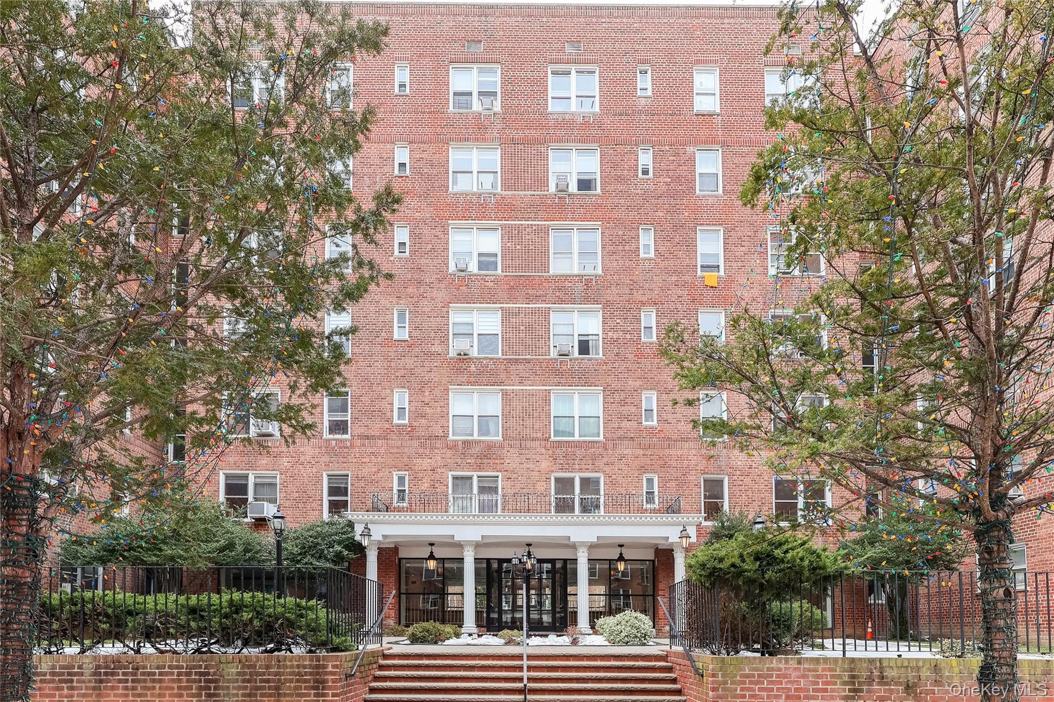 Apartment 64th  Queens, NY 11375, MLS-962080-2