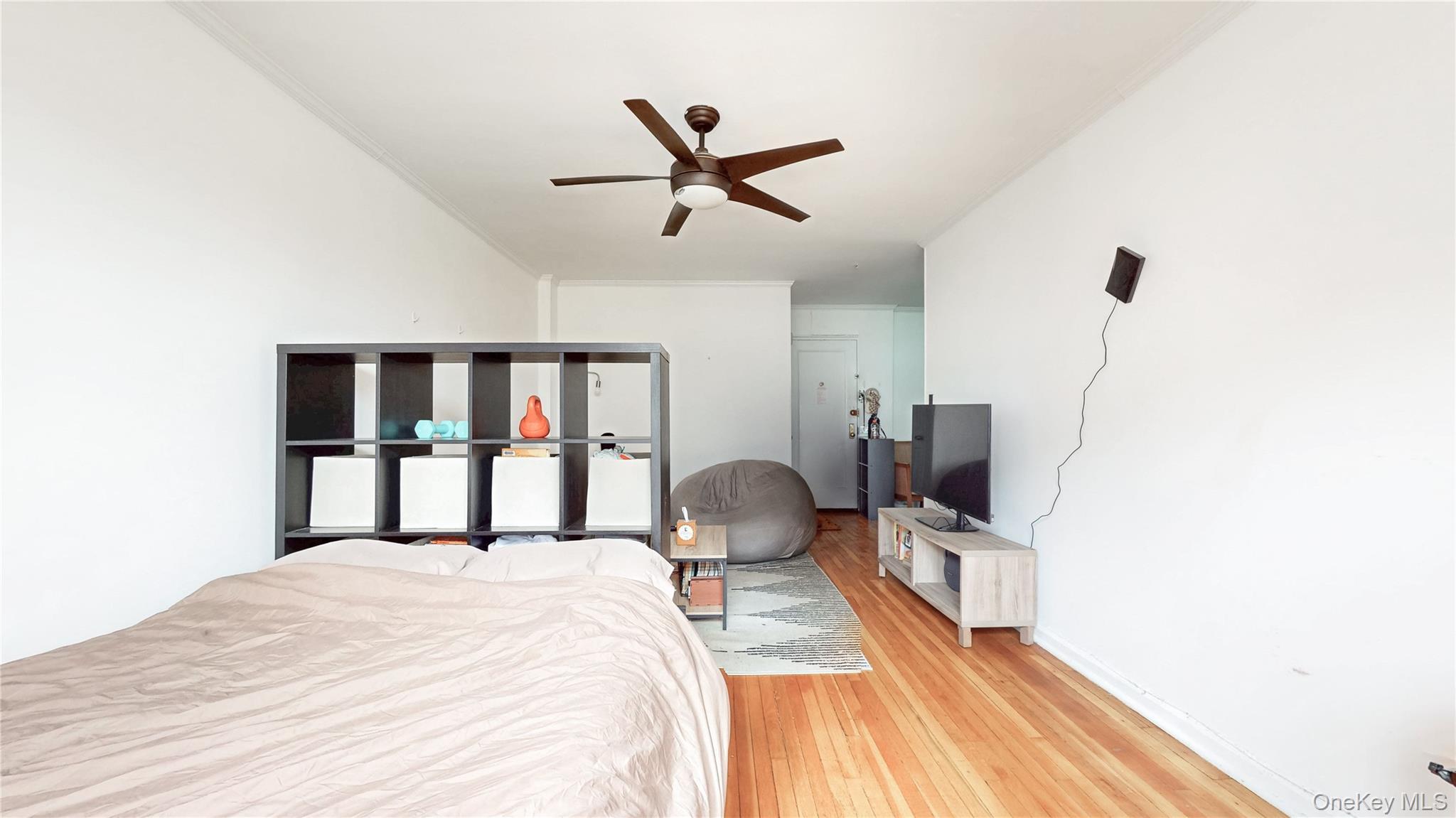 Apartment 64th  Queens, NY 11375, MLS-962080-9