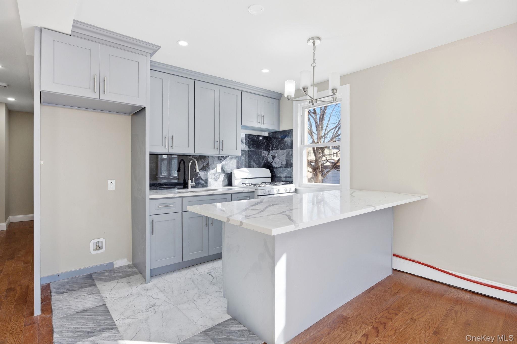 Single Family 93rd Queens, NY 11369, MLS-962116-11