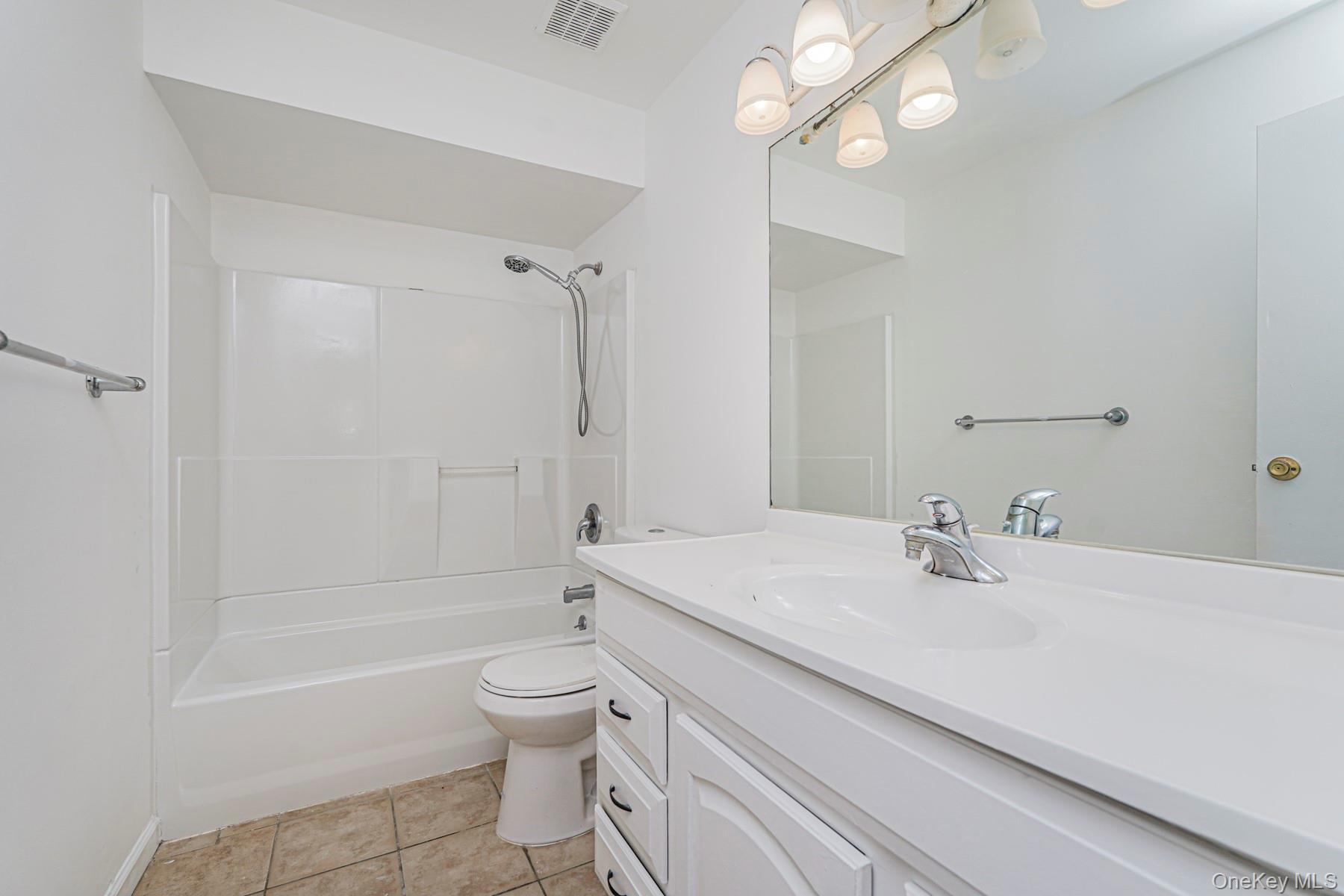 Single Family Barlow  Staten Island, NY 10312, MLS-962179-15