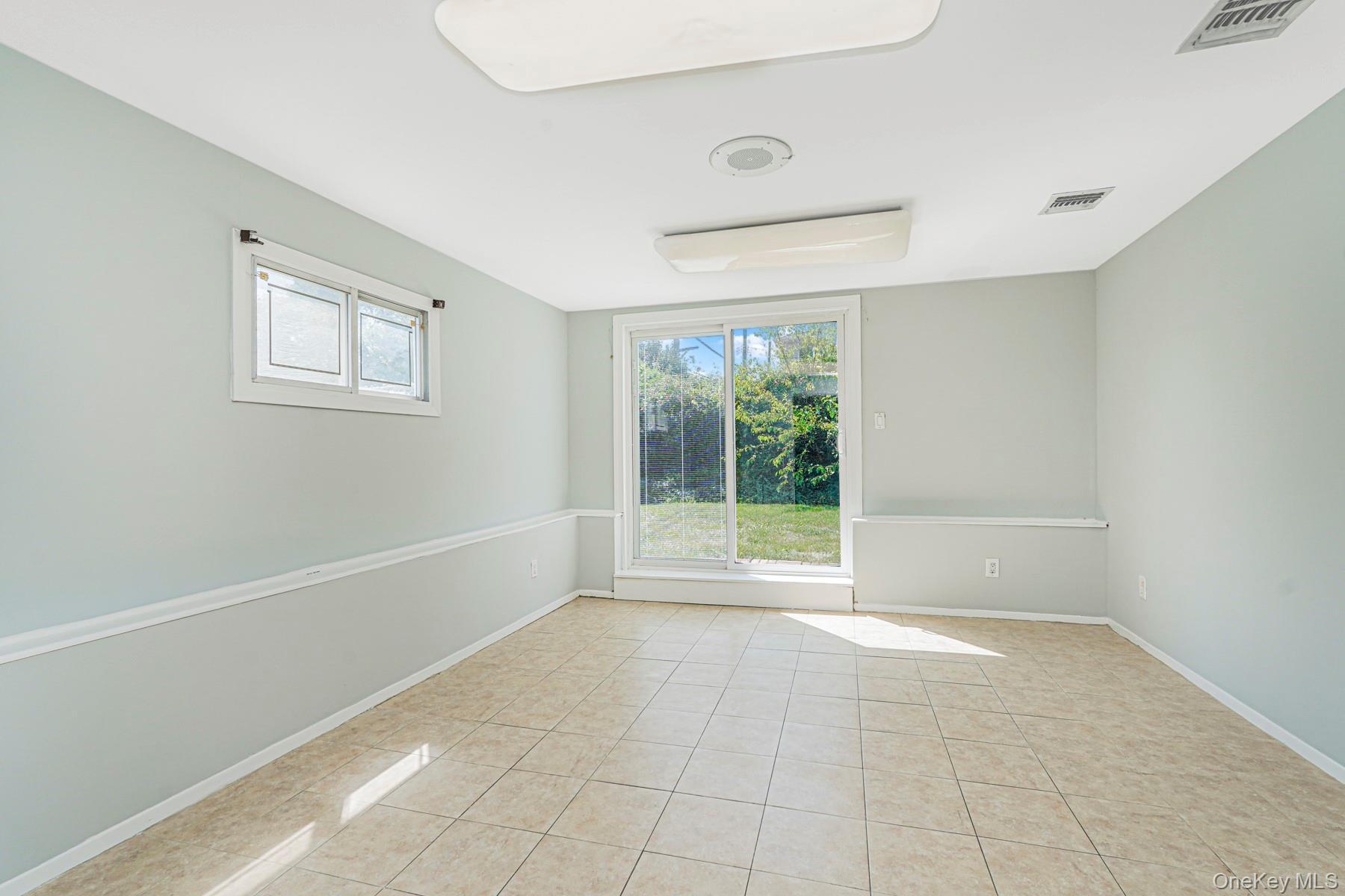 Single Family Barlow  Staten Island, NY 10312, MLS-962179-25