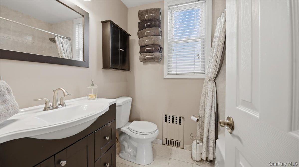 Single Family Agar  Bronx, NY 10465, MLS-962185-17